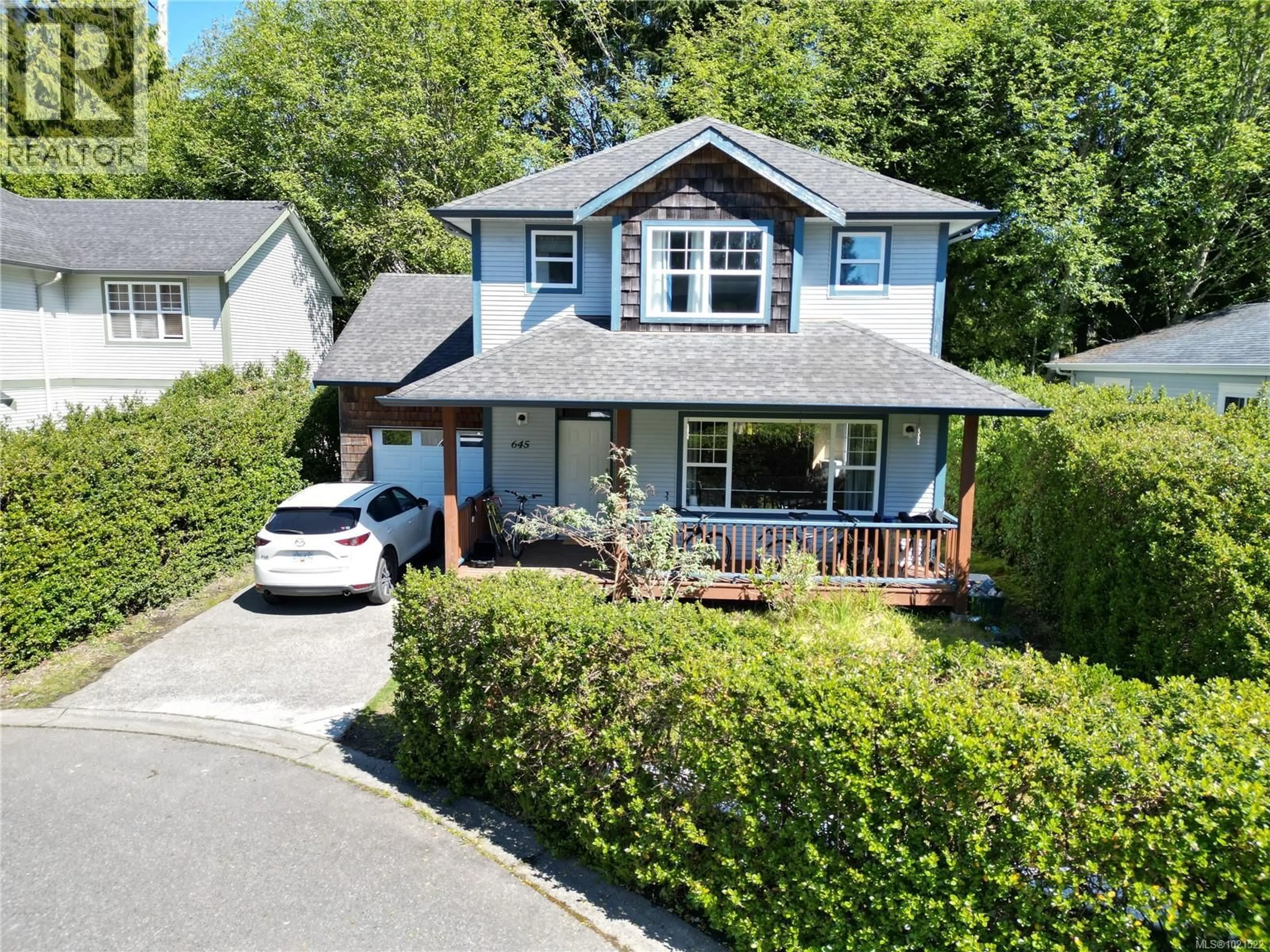 A pic from outside/outdoor area/front of a property/back of a property/a pic from drone, street for 645 SHORE PINE CRESCENT, Tofino British Columbia V0R2Z0