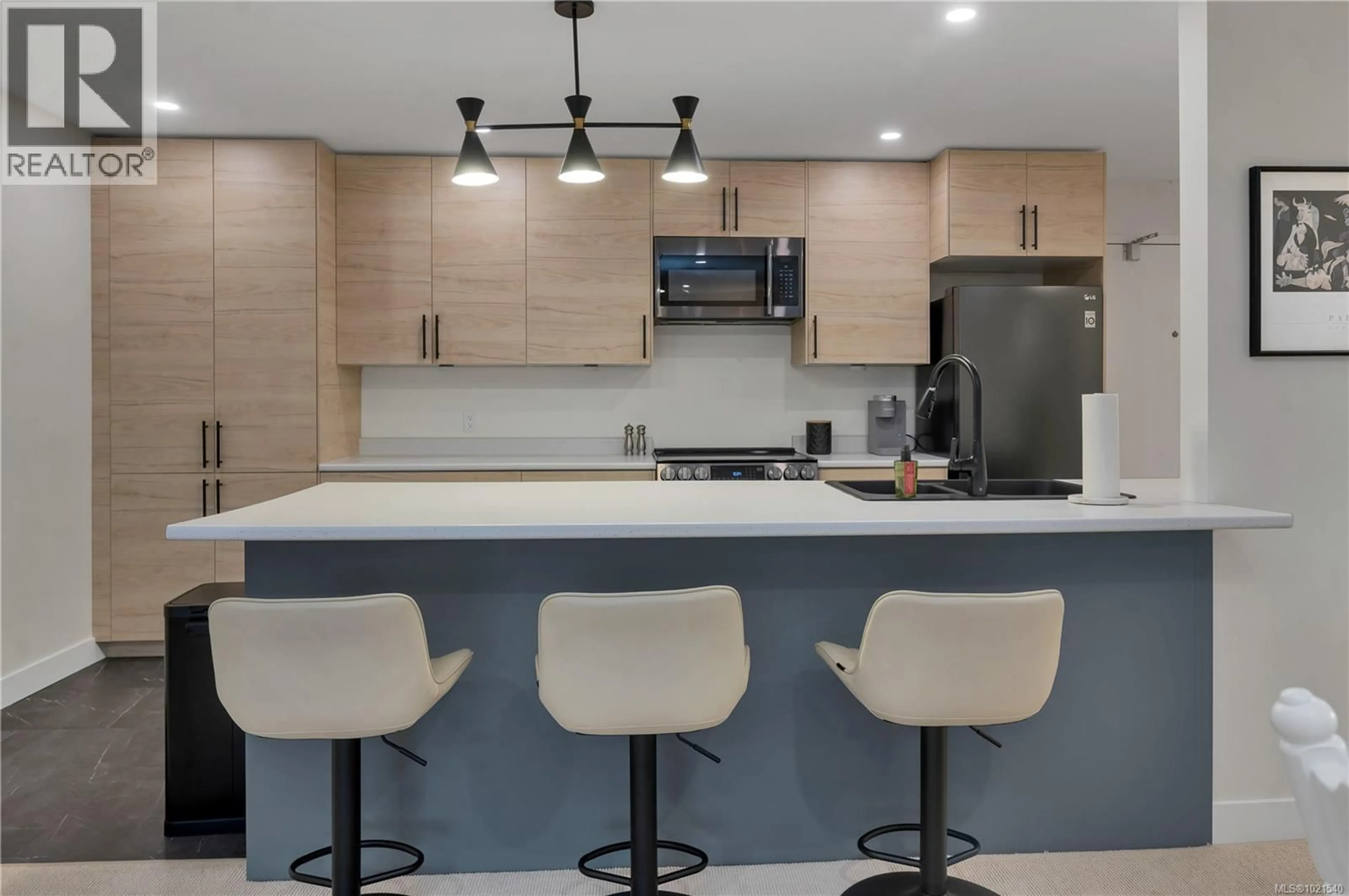 Unknown for 305 - 585 DOGWOOD STREET SOUTH, Campbell River British Columbia V9W6T6