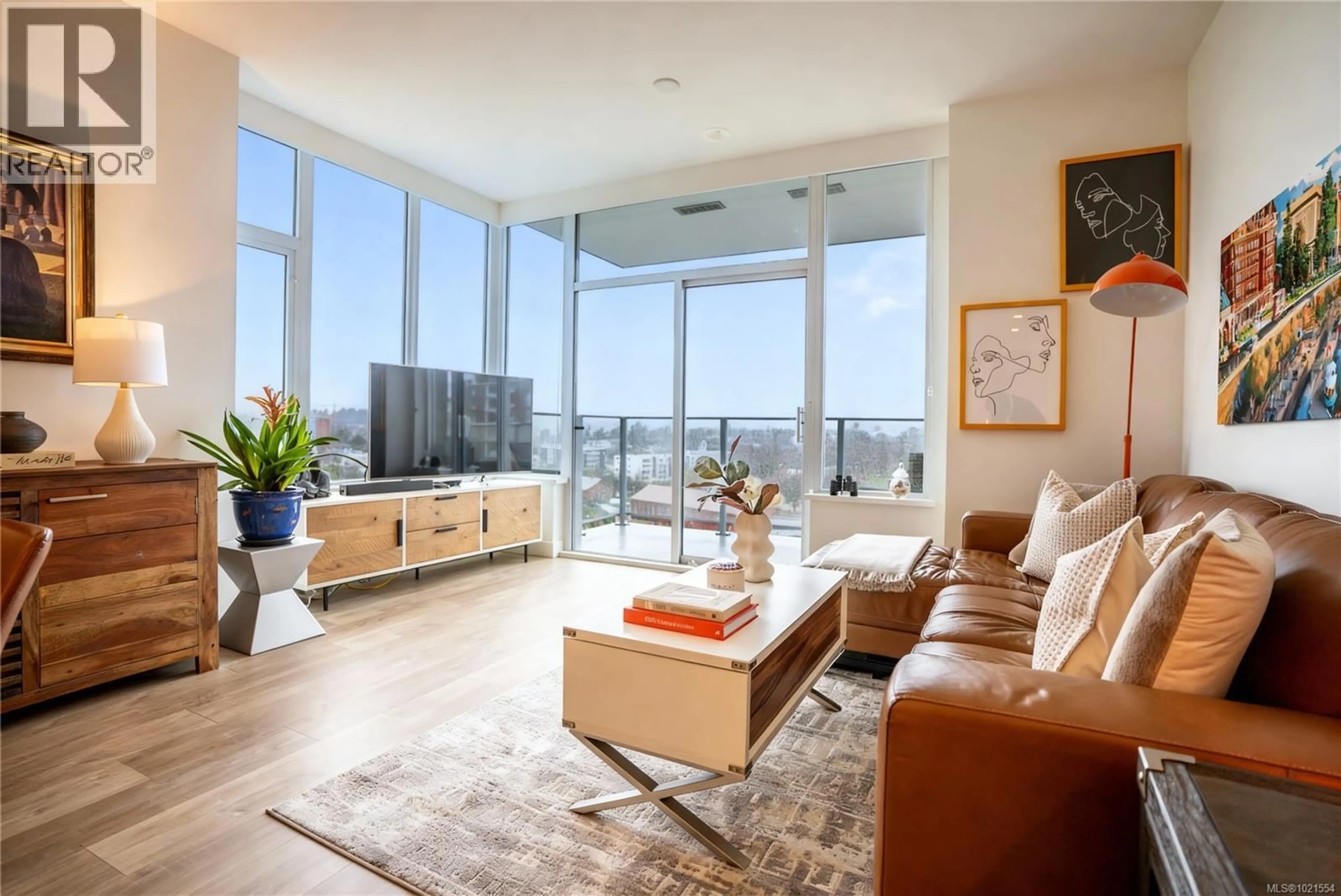 Living room with furniture, unknown for 804 - 60 SAGHALIE ROAD, Victoria British Columbia V9A0H1