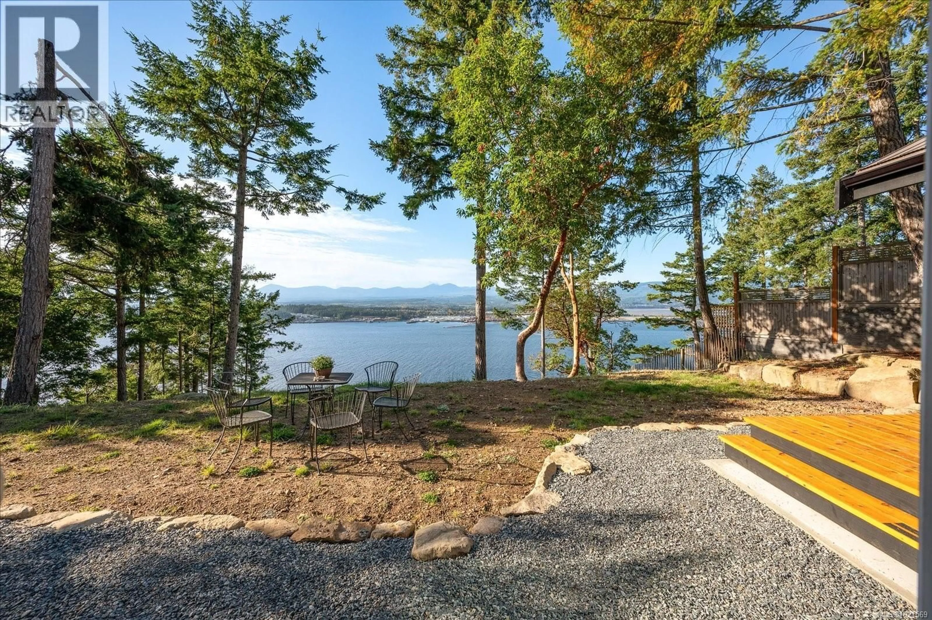 Patio, water/lake/river/ocean view for 1306 HARRISON WAY, Gabriola Island British Columbia V0R1X2