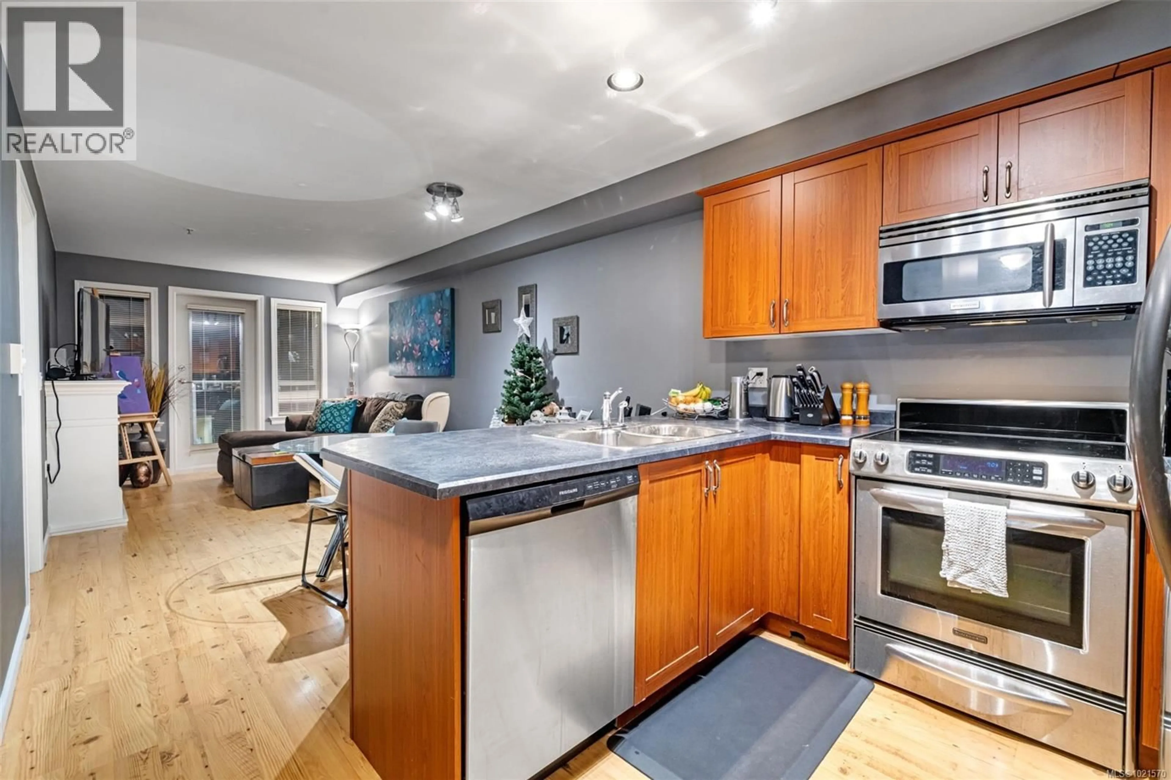 Open concept kitchen, unknown for 315 - 663 GOLDSTREAM AVENUE, Langford British Columbia V9B2W9
