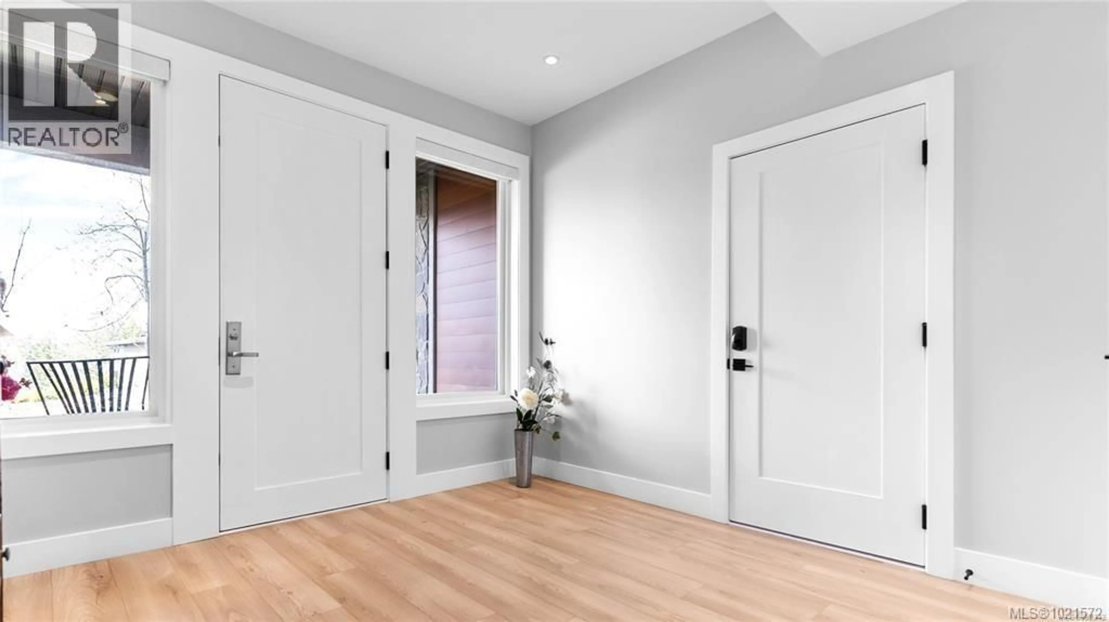 Indoor entryway for 6290 HIGHWOOD DRIVE, Duncan British Columbia V9L5R3