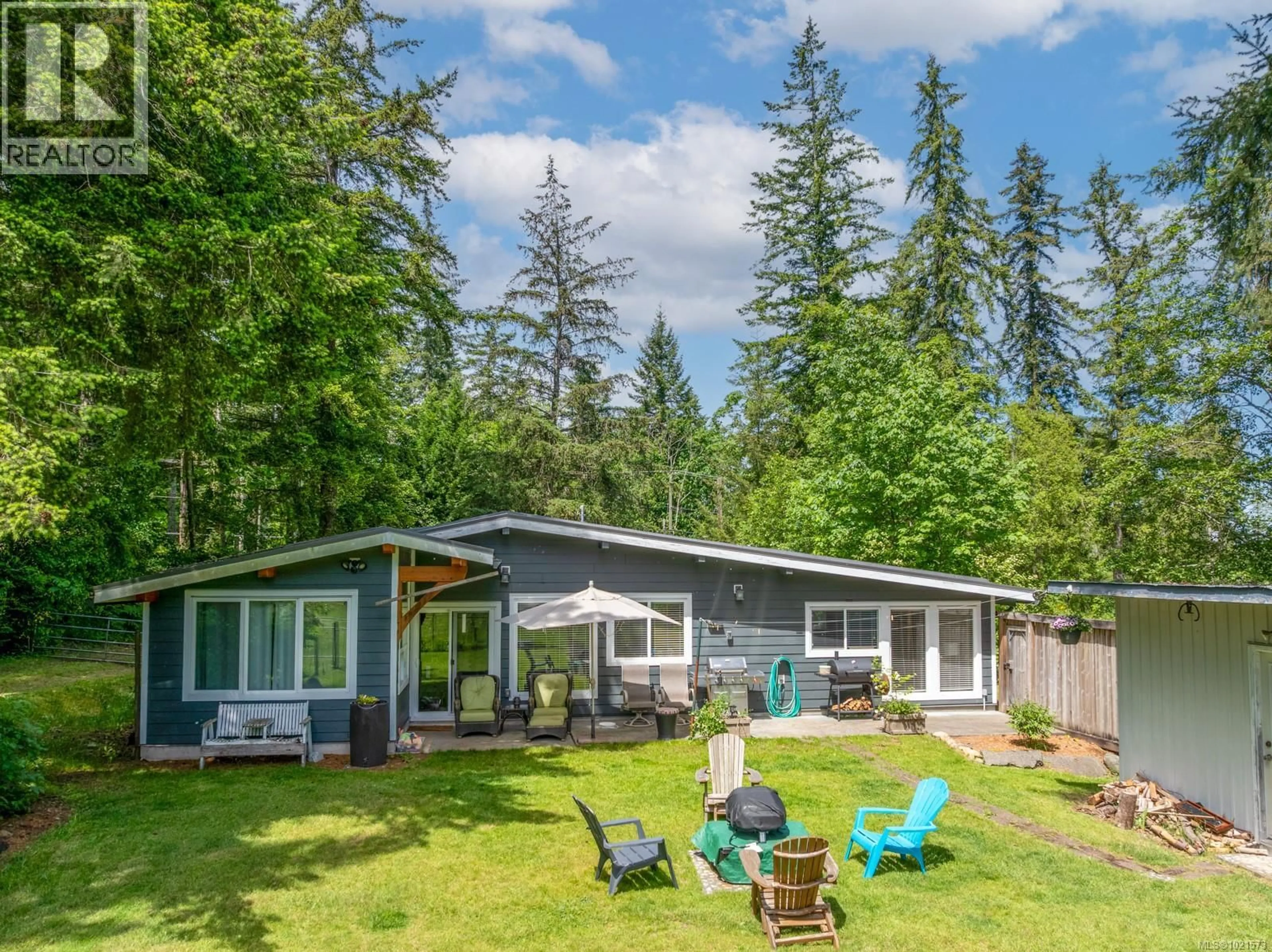 A pic from outside/outdoor area/front of a property/back of a property/a pic from drone, unknown for 3701 PIERCY ROAD, Courtenay British Columbia V9J1R7