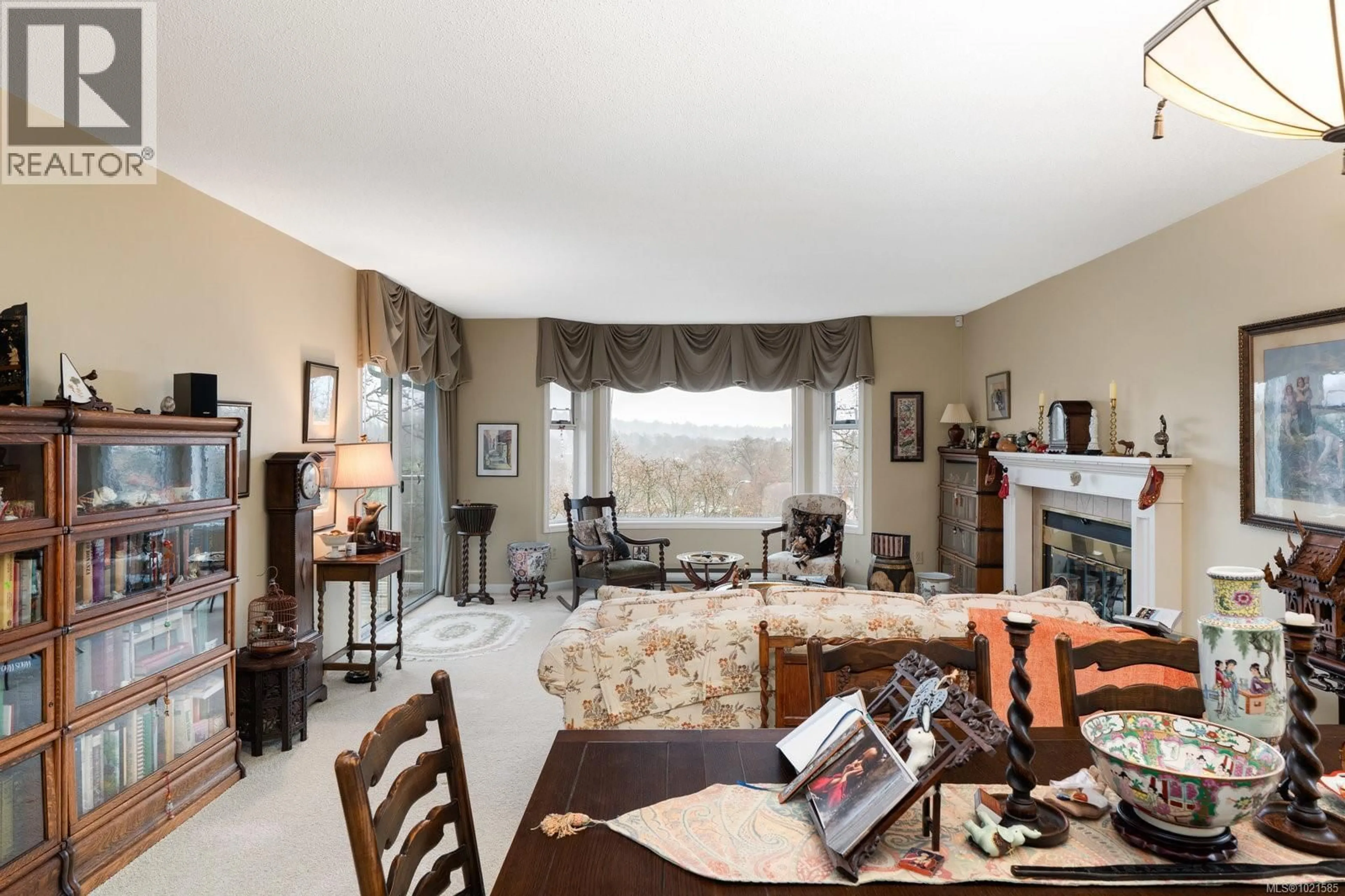 Dining room, unknown for 5 - 1356 SLATER STREET, Saanich British Columbia V8X2P9