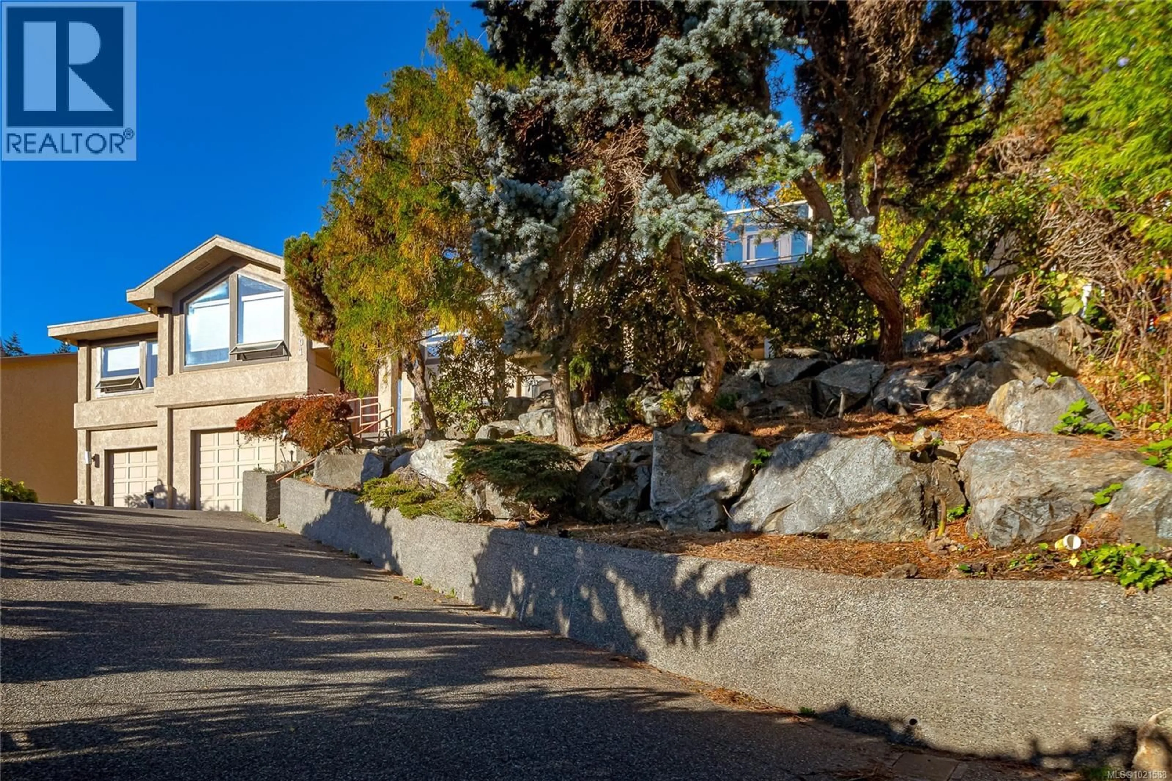 Unknown for 991 SEAPEARL PLACE, Saanich British Columbia V8Y2X4