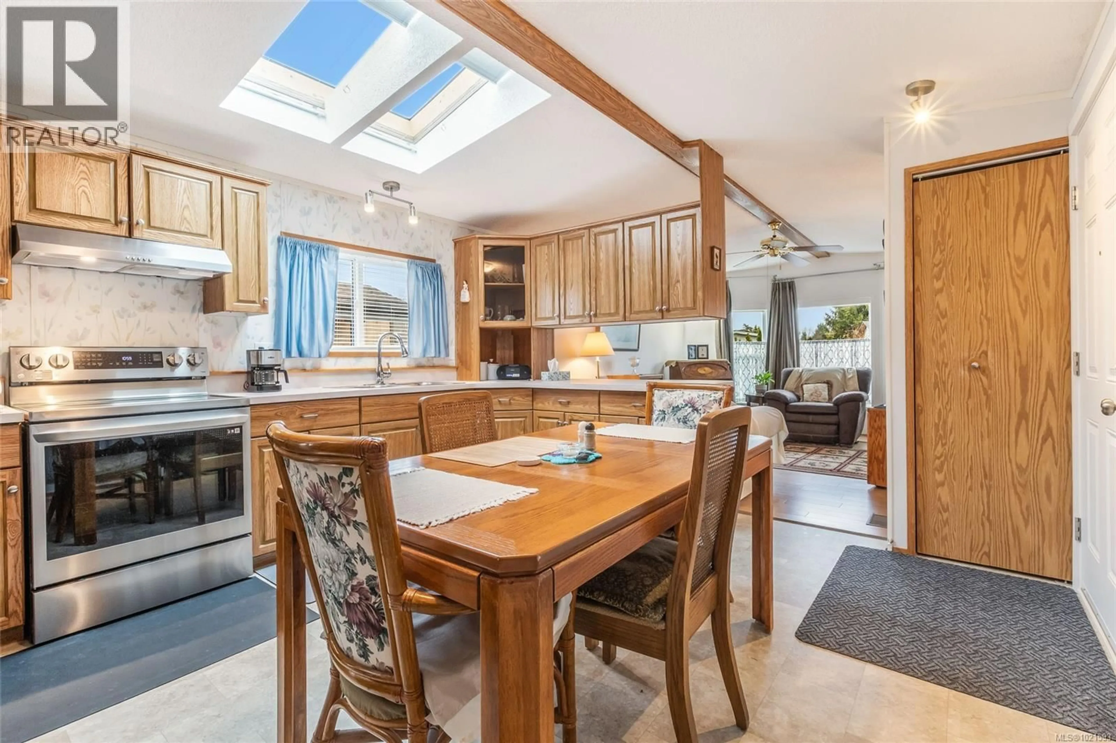 Open concept kitchen, unknown for 408 - 2885 BOYS ROAD, Duncan British Columbia V9L4Y9