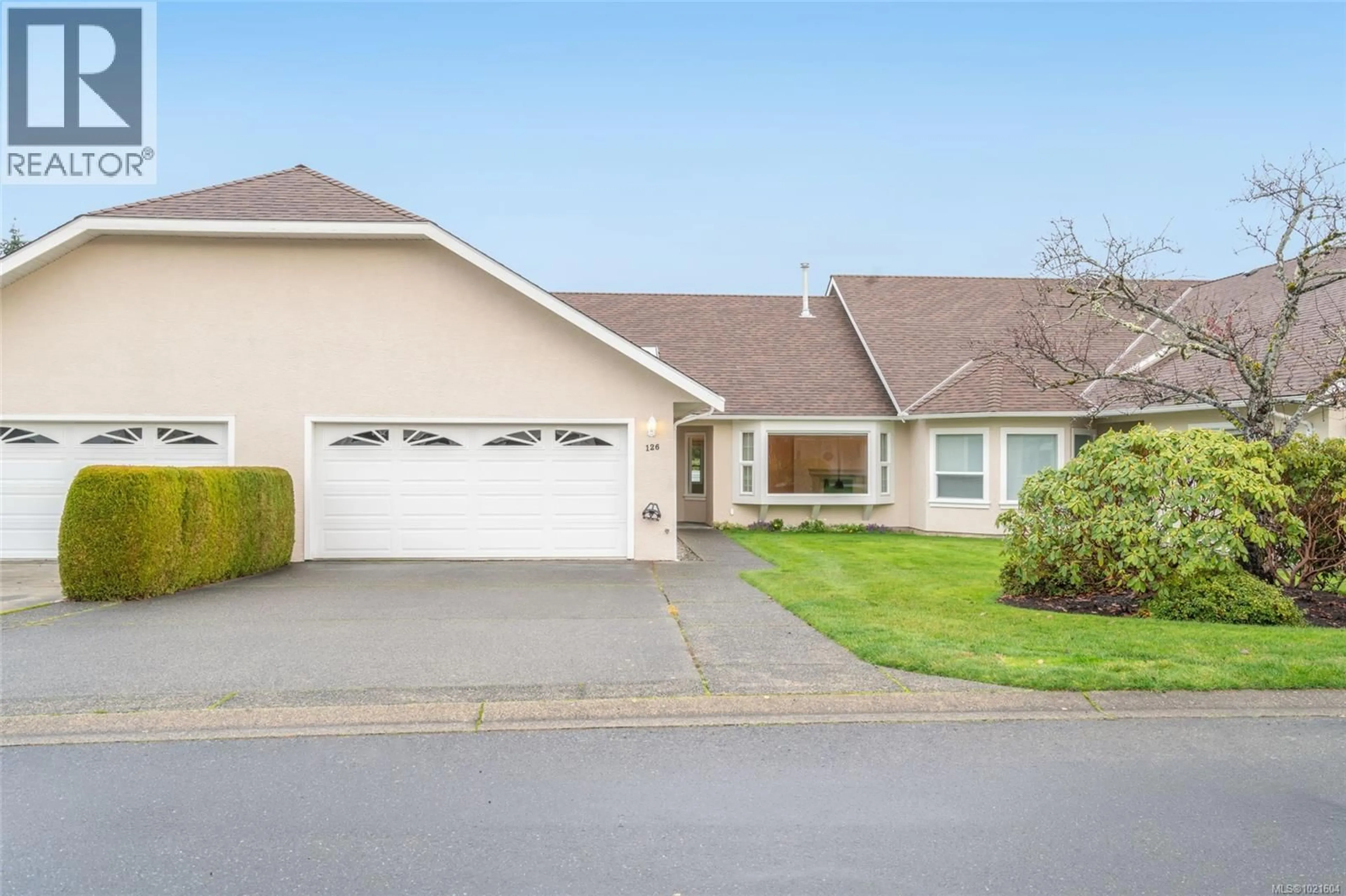 Home with vinyl exterior material, street for 126 - 635 BLENKIN AVENUE, Parksville British Columbia V9P2K7