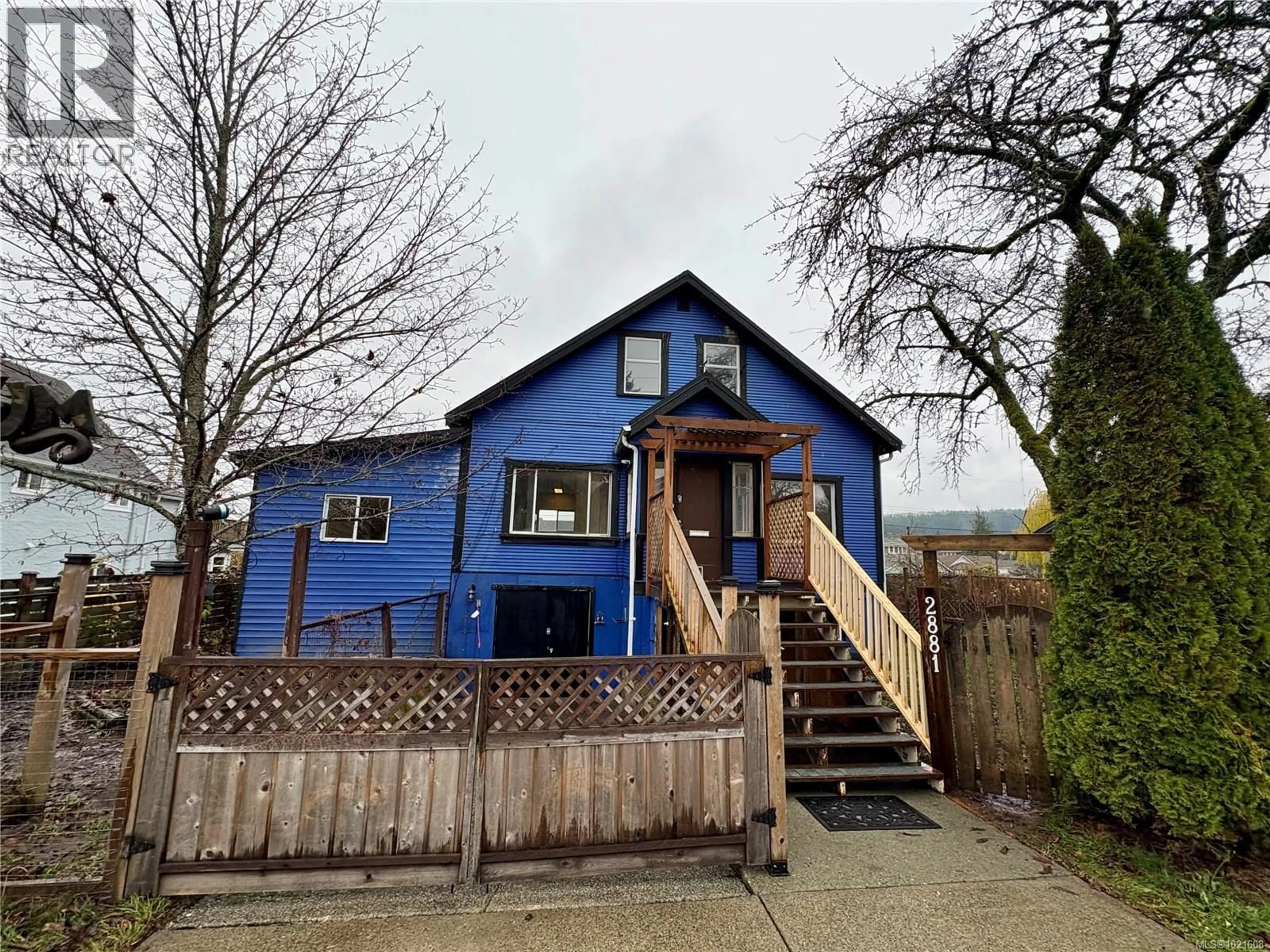 A pic from outside/outdoor area/front of a property/back of a property/a pic from drone, street for 2881 8TH AVENUE, Port Alberni British Columbia V9H2K6