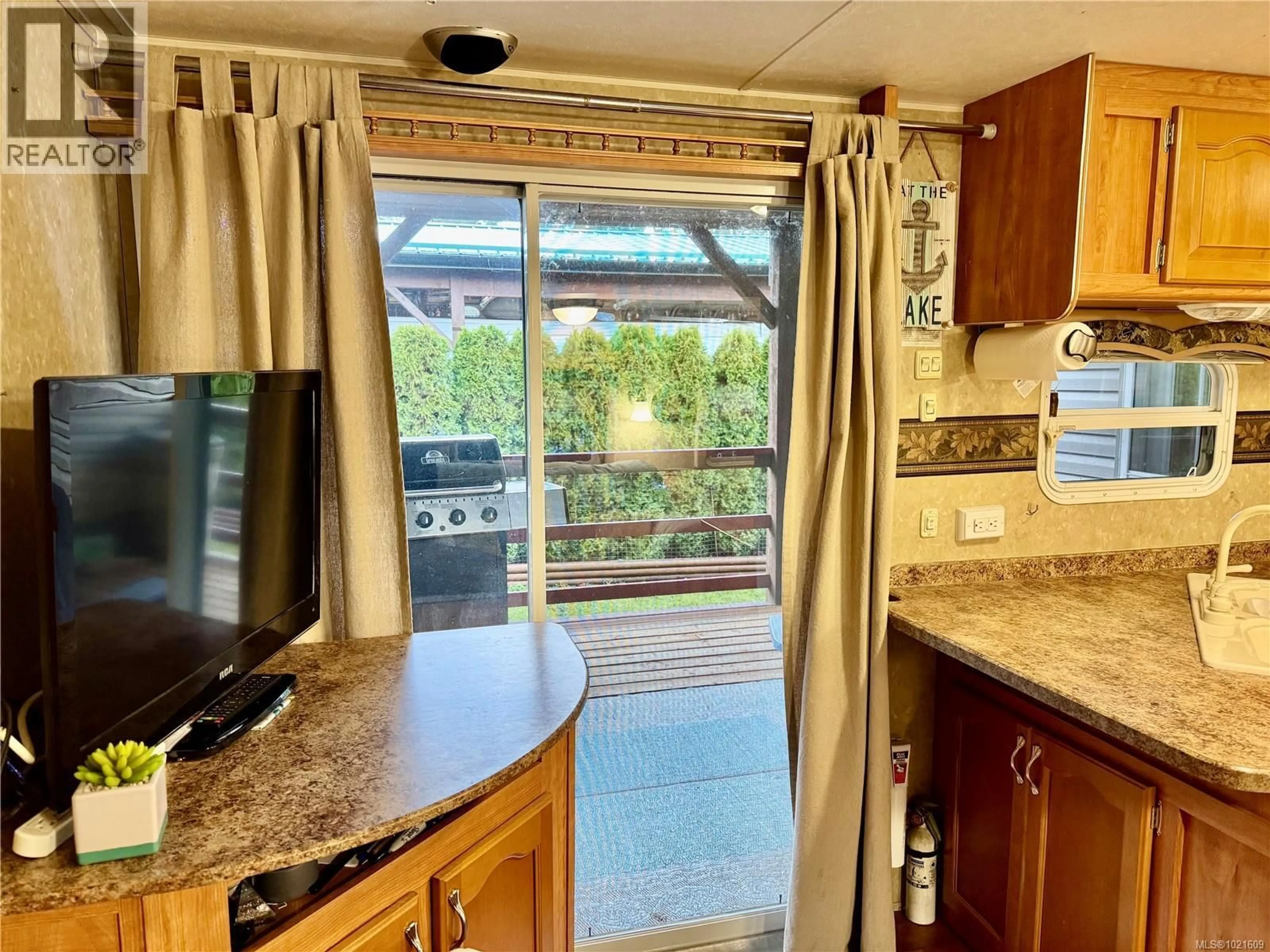 Standard kitchen, unknown for 19 - 8631 SOUTH SHORE ROAD, Lake Cowichan British Columbia V0R2G0