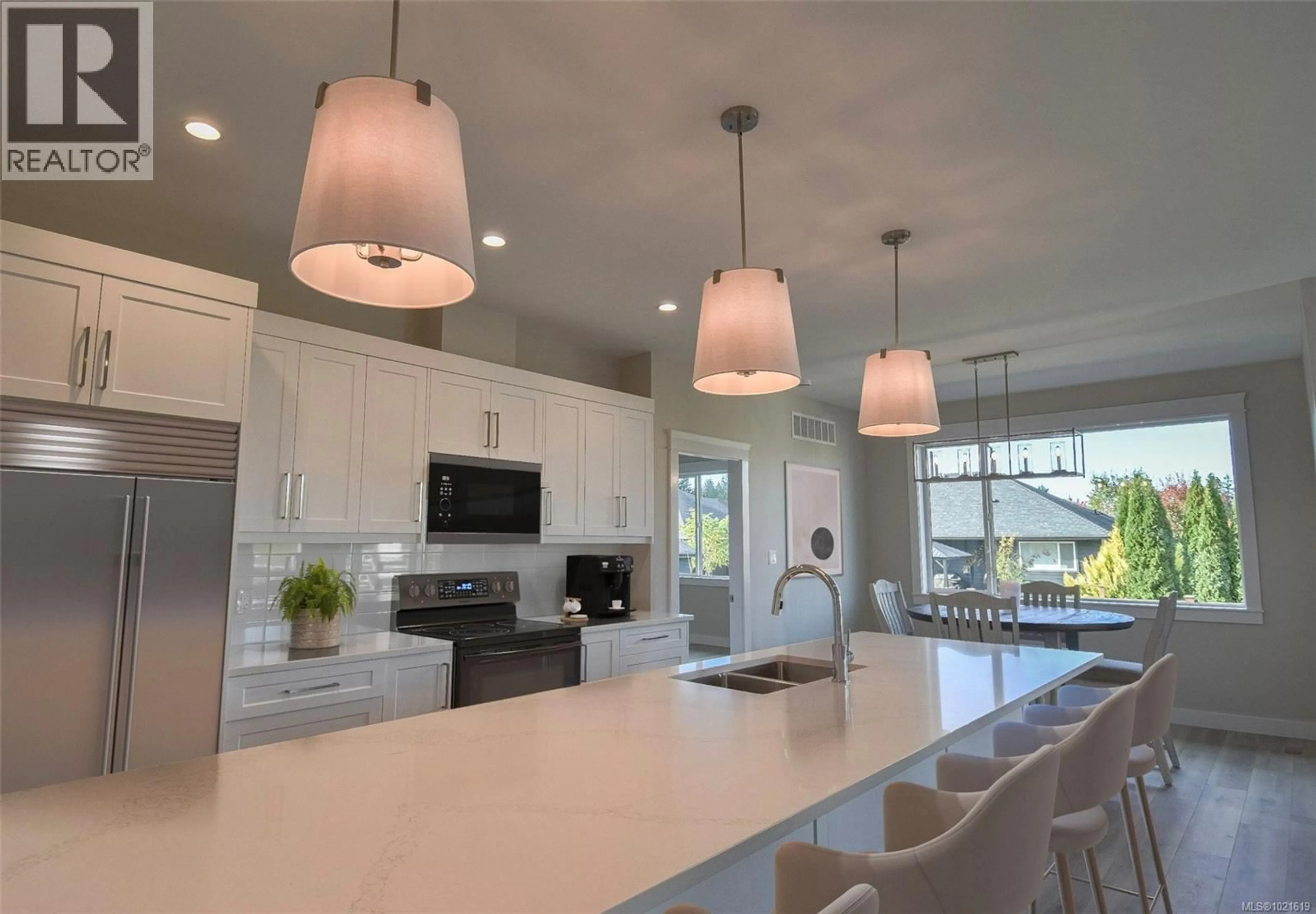 Open concept kitchen, ceramic/tile floor for 10 - 457 ARIZONA DRIVE, Campbell River British Columbia V9H0E4