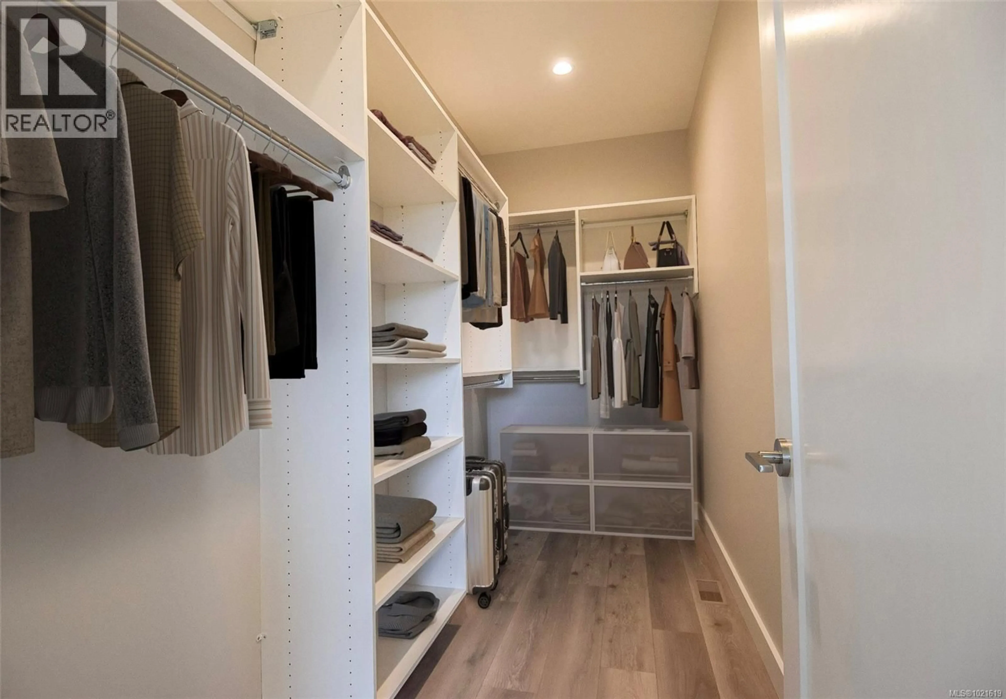 Storage room or clothes room or walk-in closet for 10 - 457 ARIZONA DRIVE, Campbell River British Columbia V9H0E4