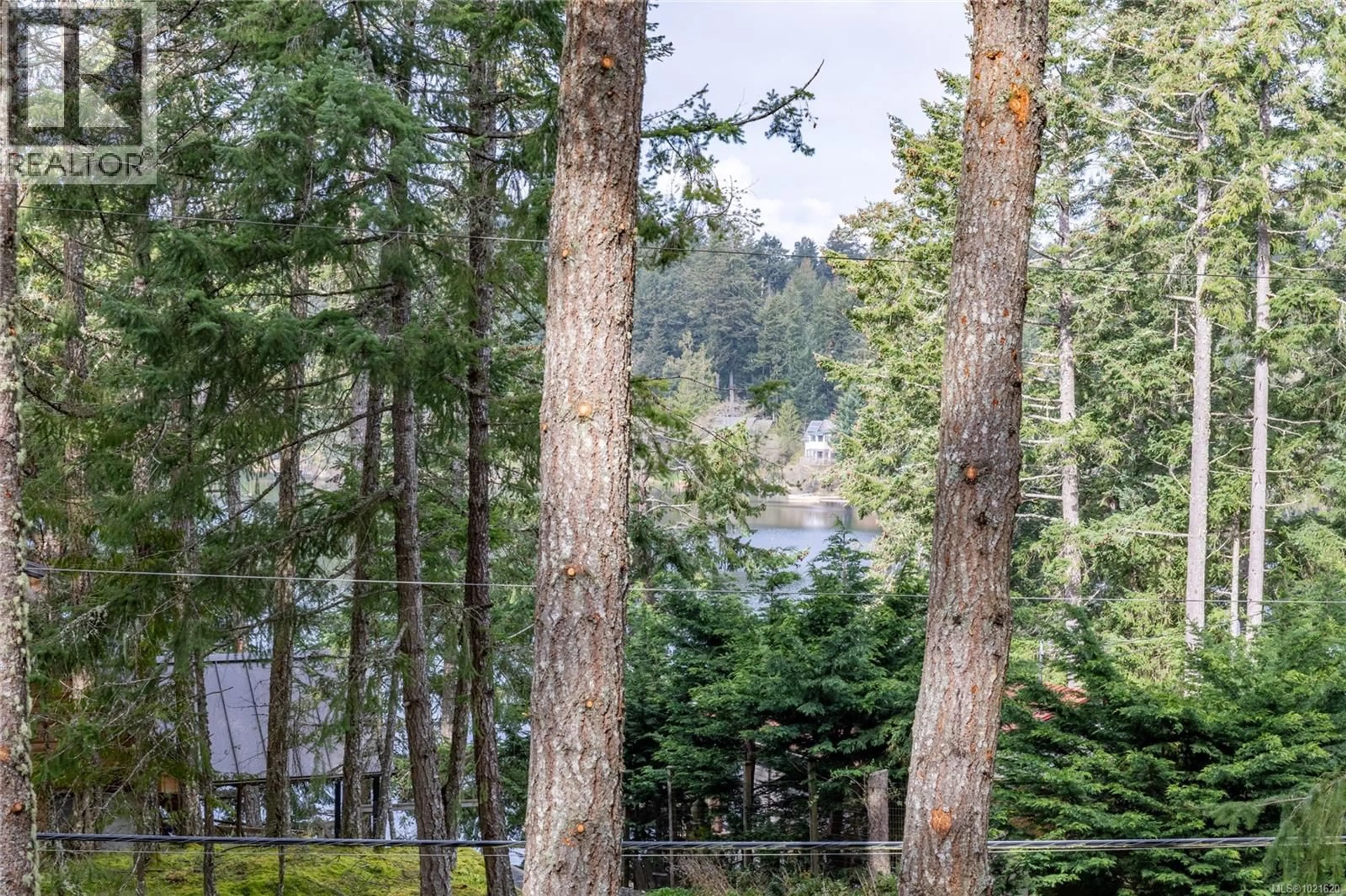 Patio, forest/trees view for 37138 GALLEON WAY, Pender Island British Columbia V0N2M2