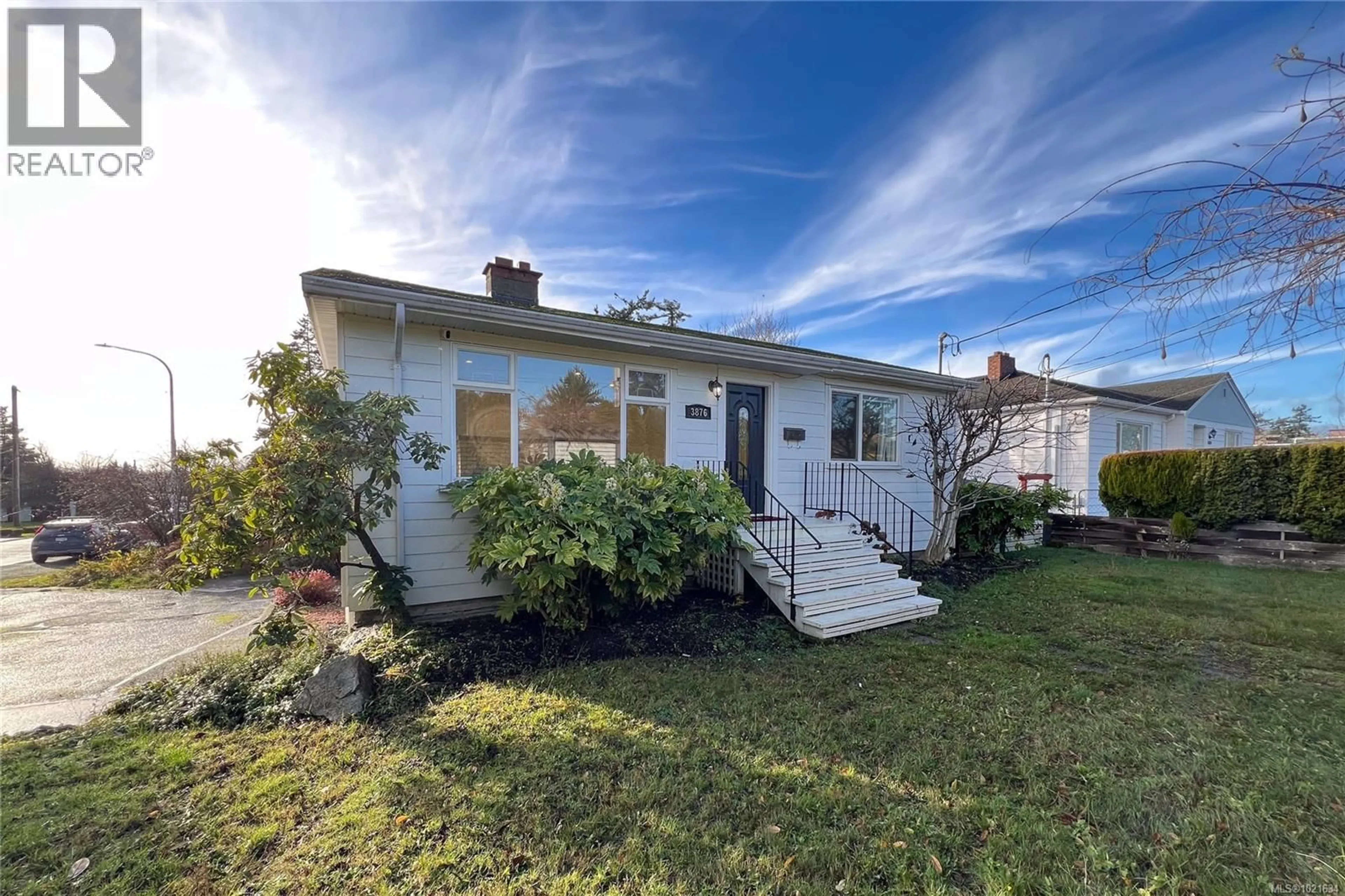 Unknown for 3876 CAREY ROAD, Saanich British Columbia V8Z4C8