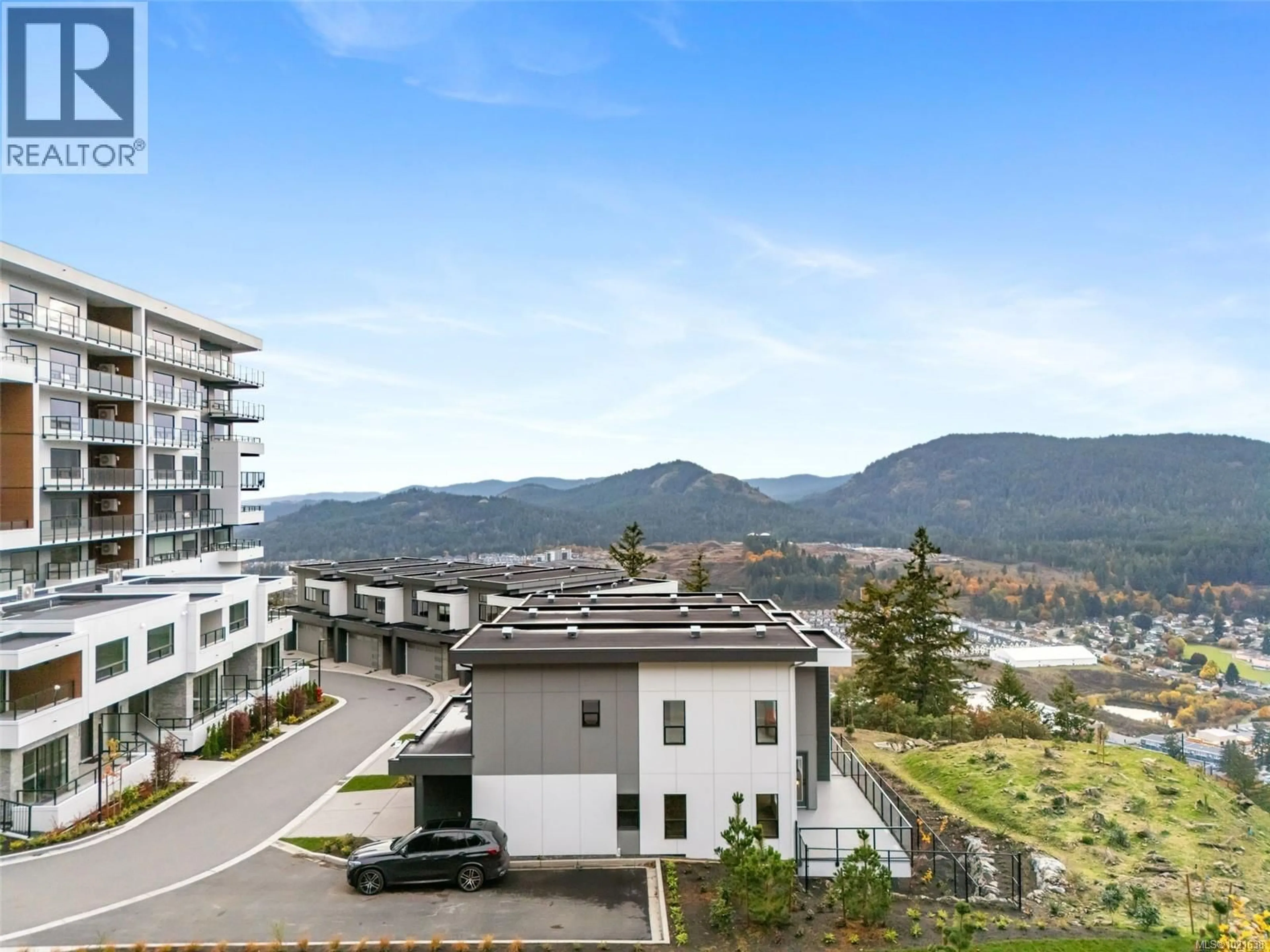 A pic from outside/outdoor area/front of a property/back of a property/a pic from drone, mountain view for 2508 BRONZITE PLACE, Langford British Columbia V9B7E2