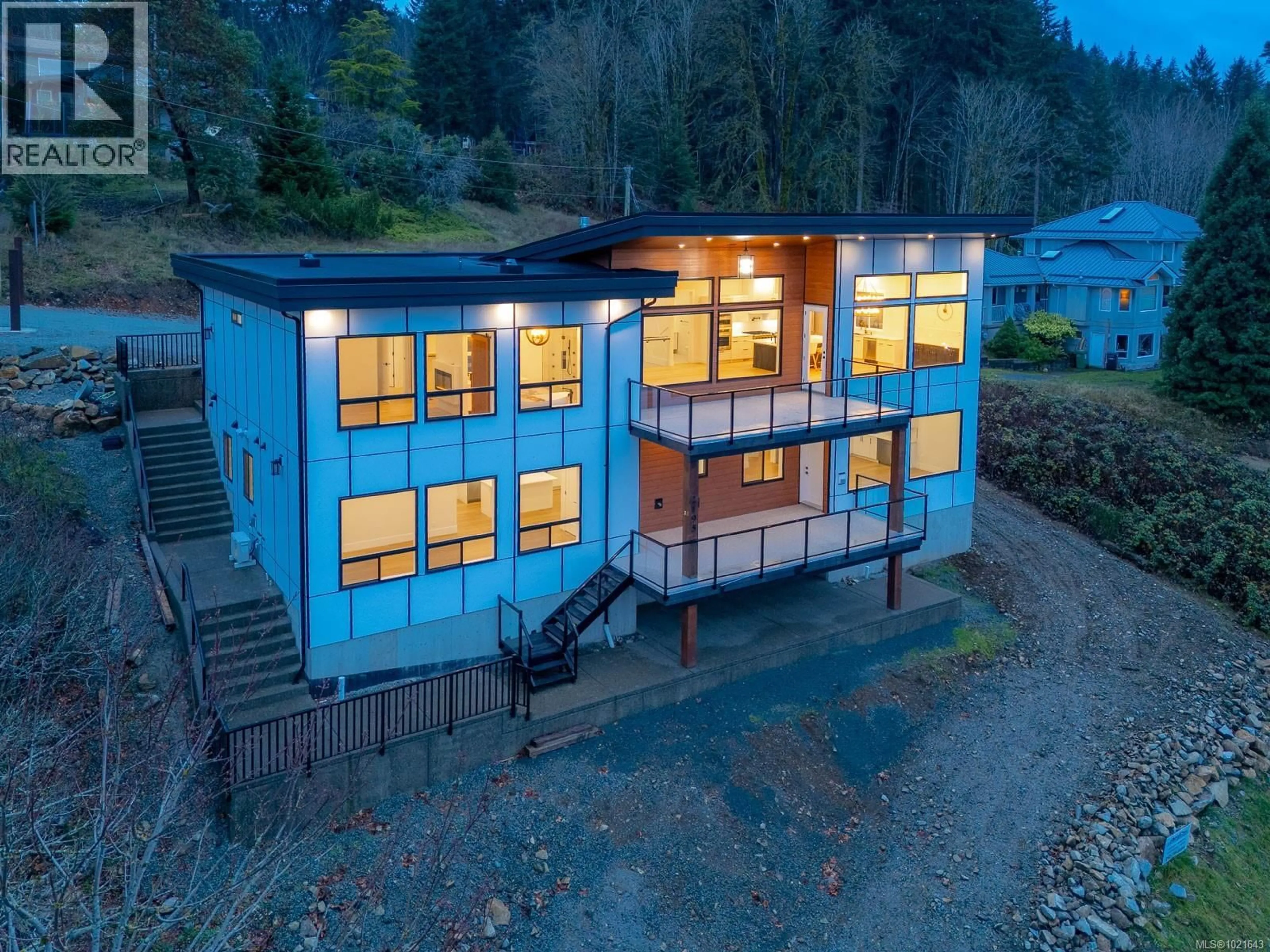 A pic from outside/outdoor area/front of a property/back of a property/a pic from drone, building for 2195 MALLORY DRIVE, Port Alberni British Columbia V9Y1A2