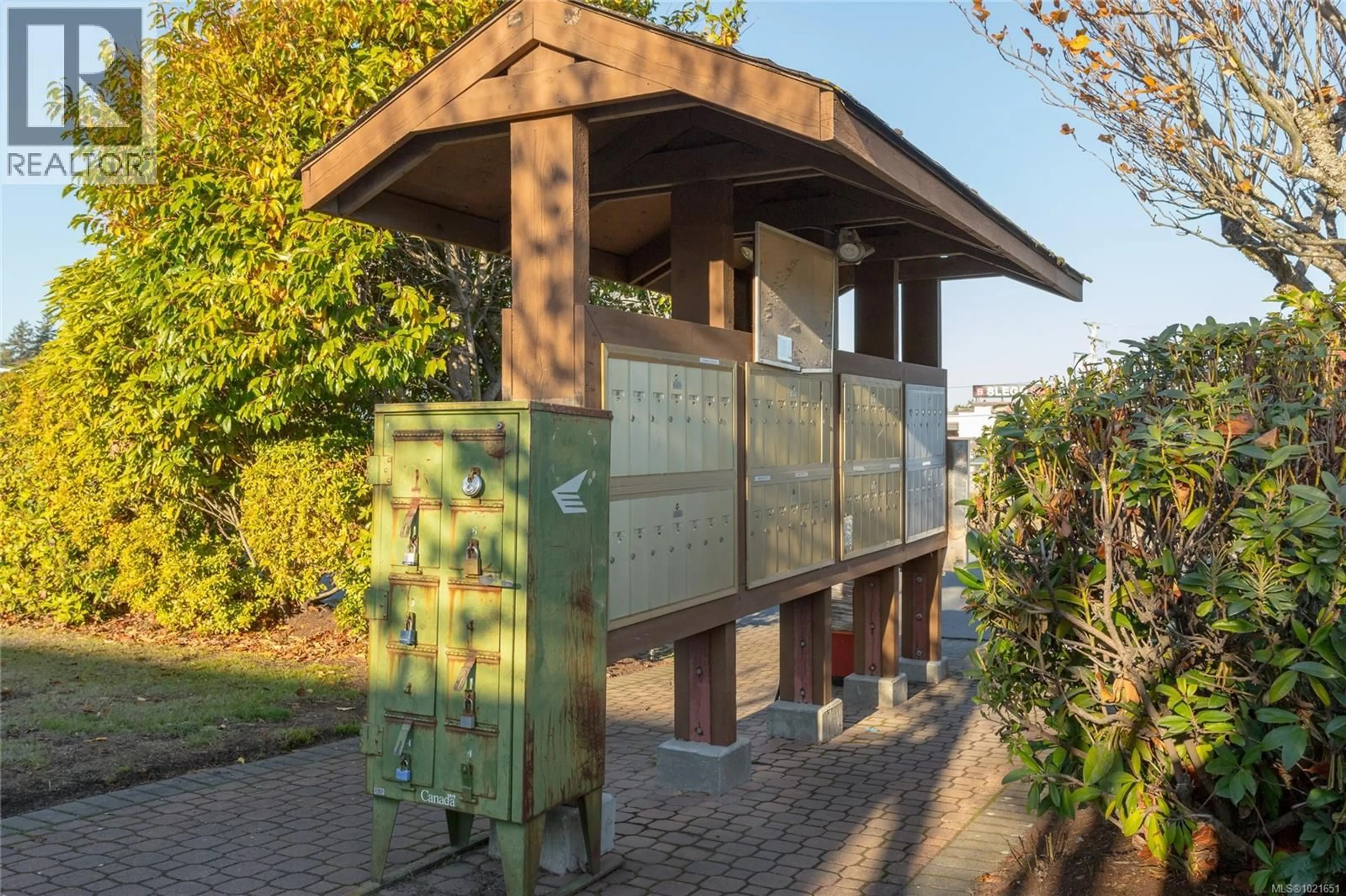 Unknown for 39 EAGLE LANE, View Royal British Columbia V9A7M2