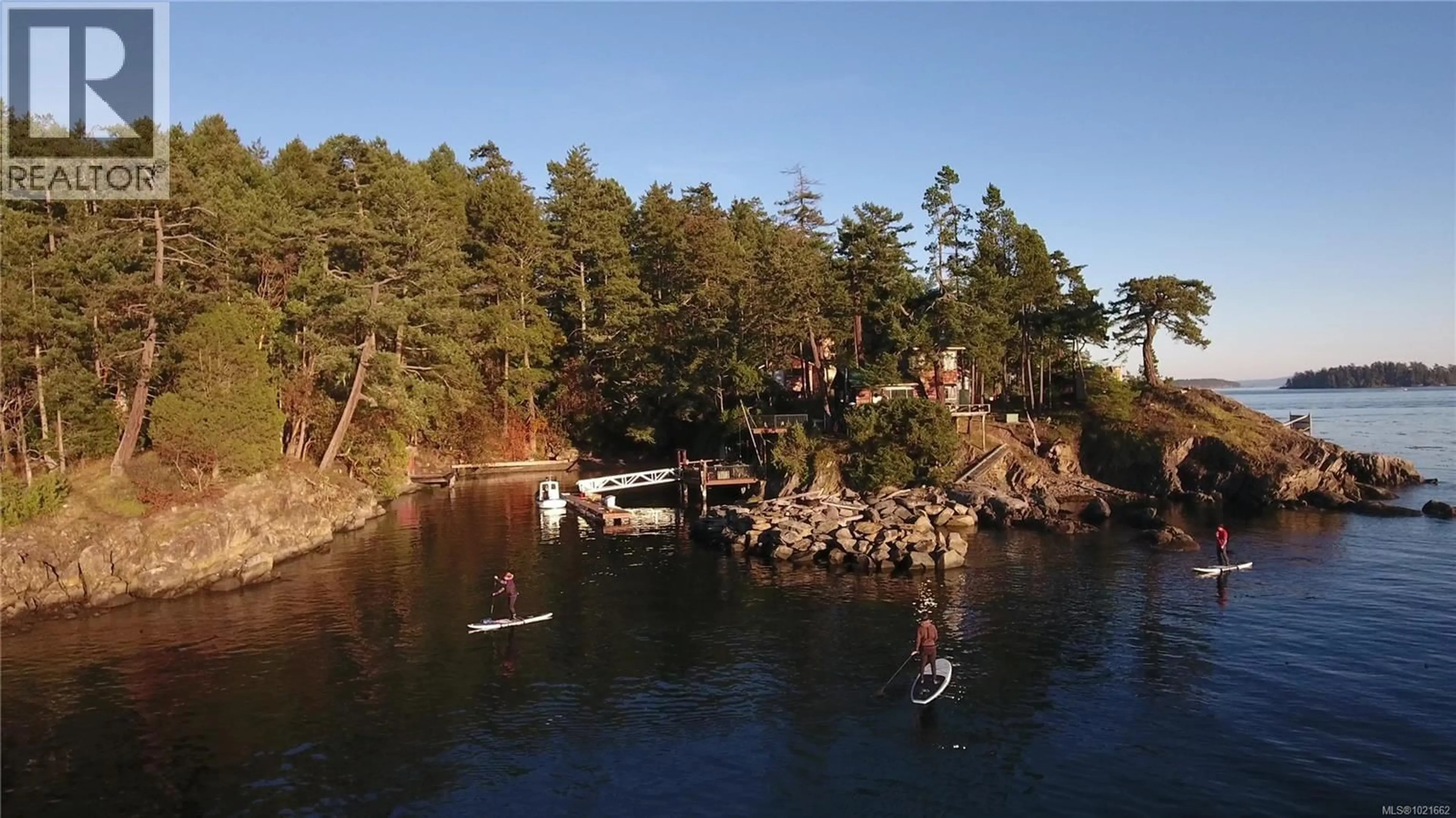 A pic from outside/outdoor area/front of a property/back of a property/a pic from drone, water/lake/river/ocean view for 0 FERNIE ISLAND, Gulf Islands British Columbia V0V0V0