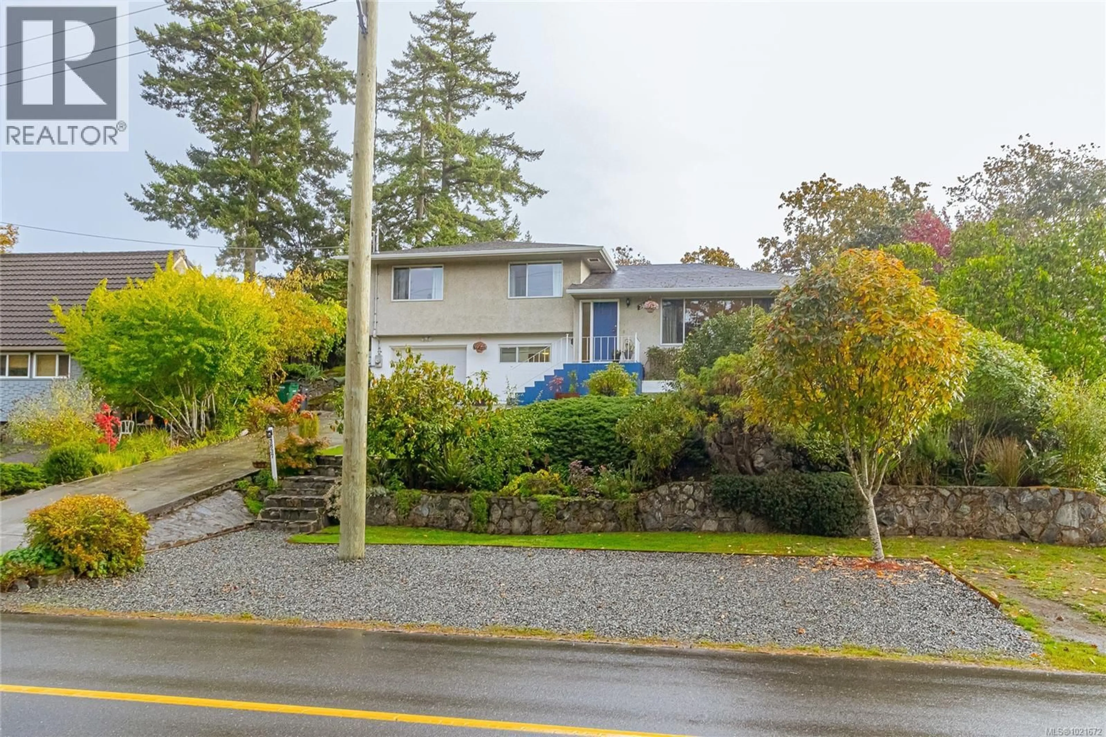 Unknown for 3837 WILKINSON ROAD, Saanich British Columbia V8Z5A3