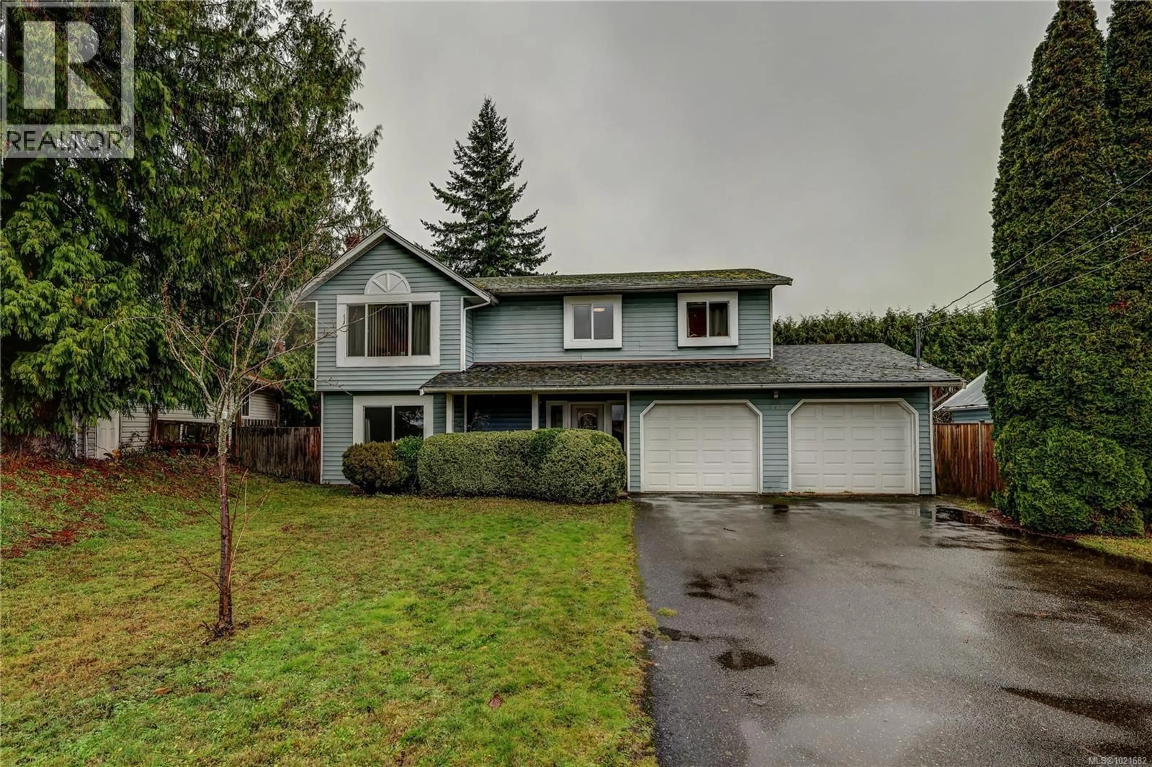 Home with vinyl exterior material, street for 118 CHANTRELLS PLACE, Nanaimo British Columbia V9T5P4