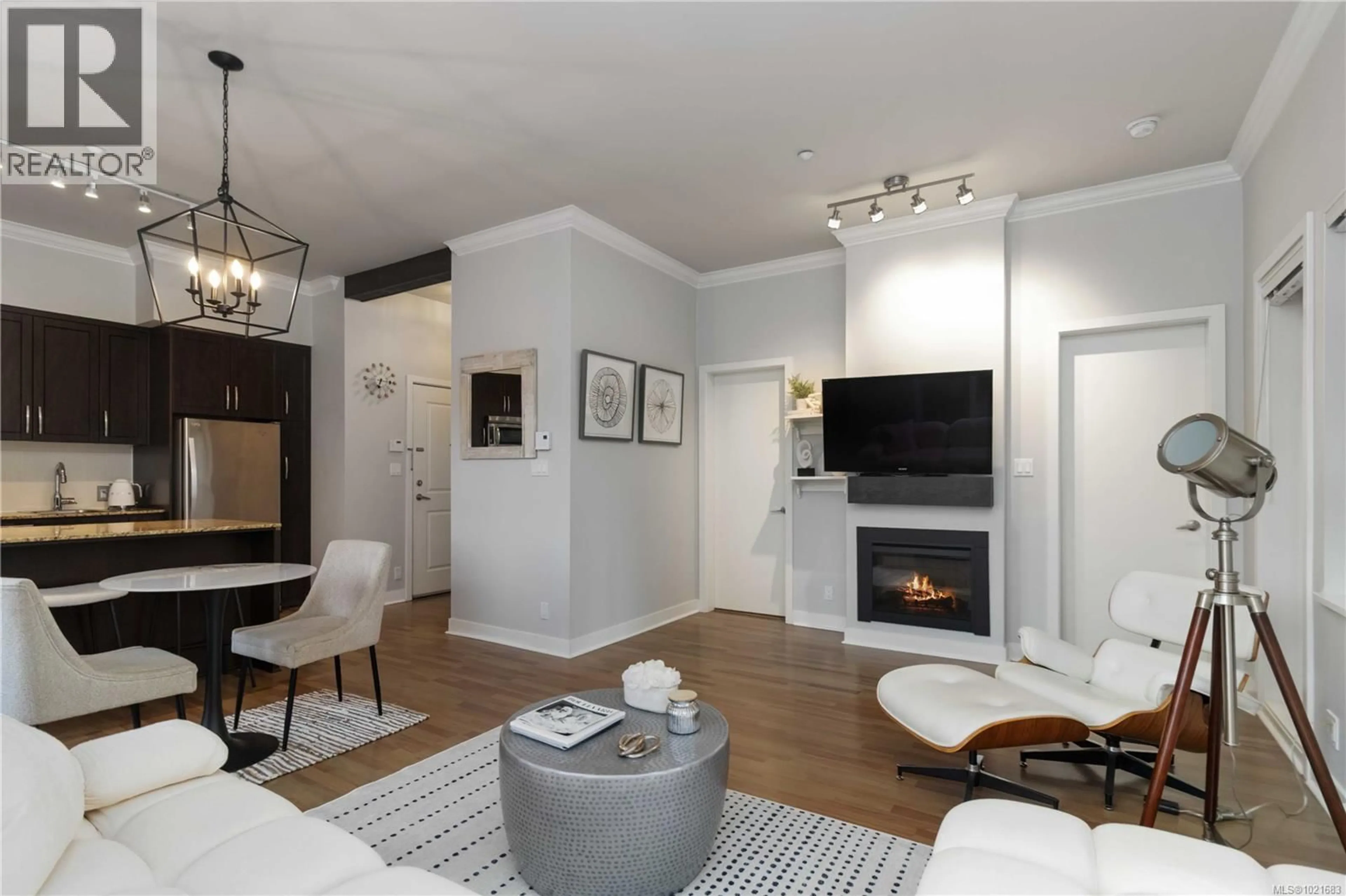 Living room with furniture, unknown for 420 - 1395 BEAR MOUNTAIN PARKWAY, Langford British Columbia V9B0E1