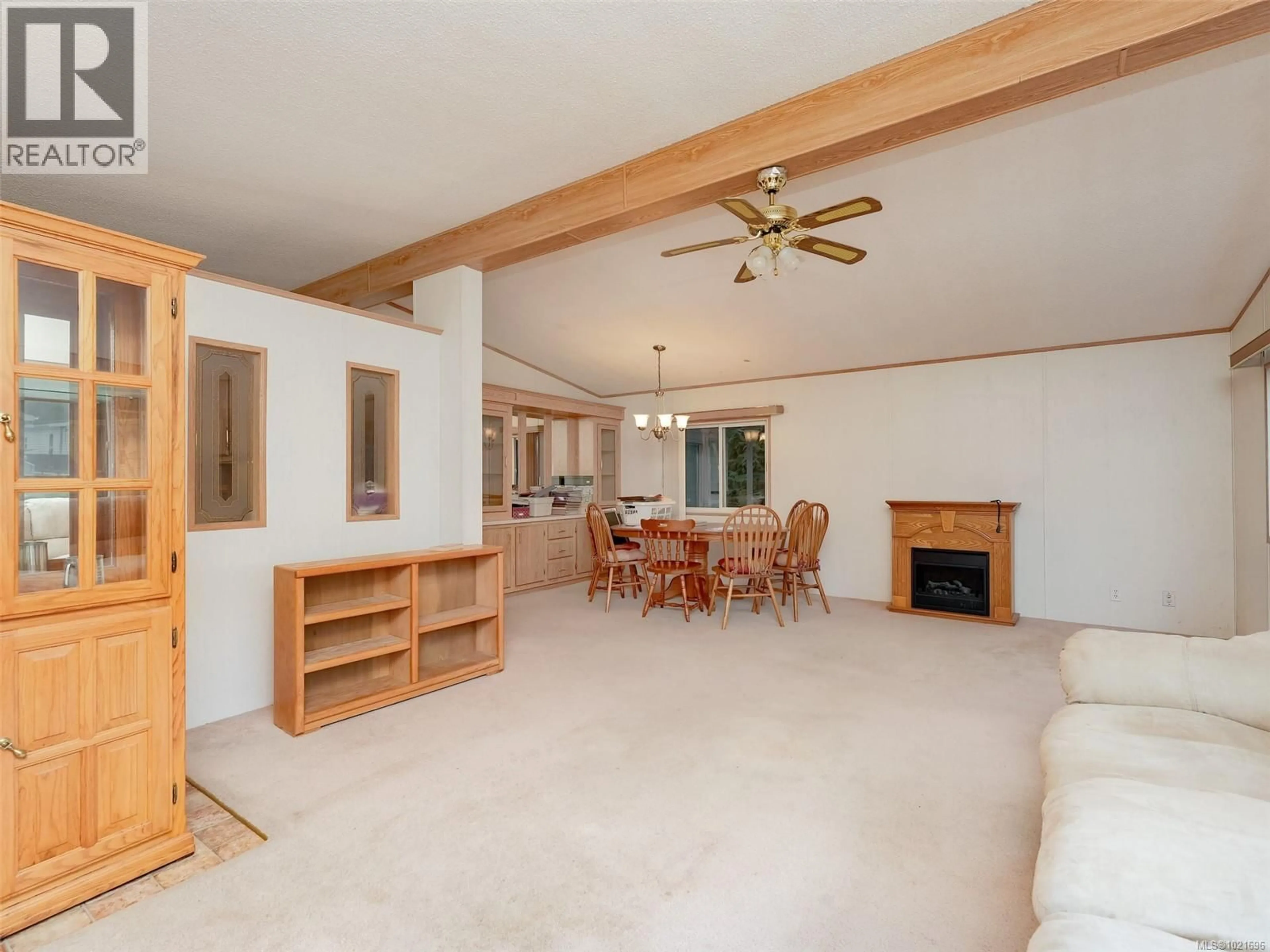 Living room with furniture, unknown for 2694 MATHEW PLACE, Malahat British Columbia V0R2P2