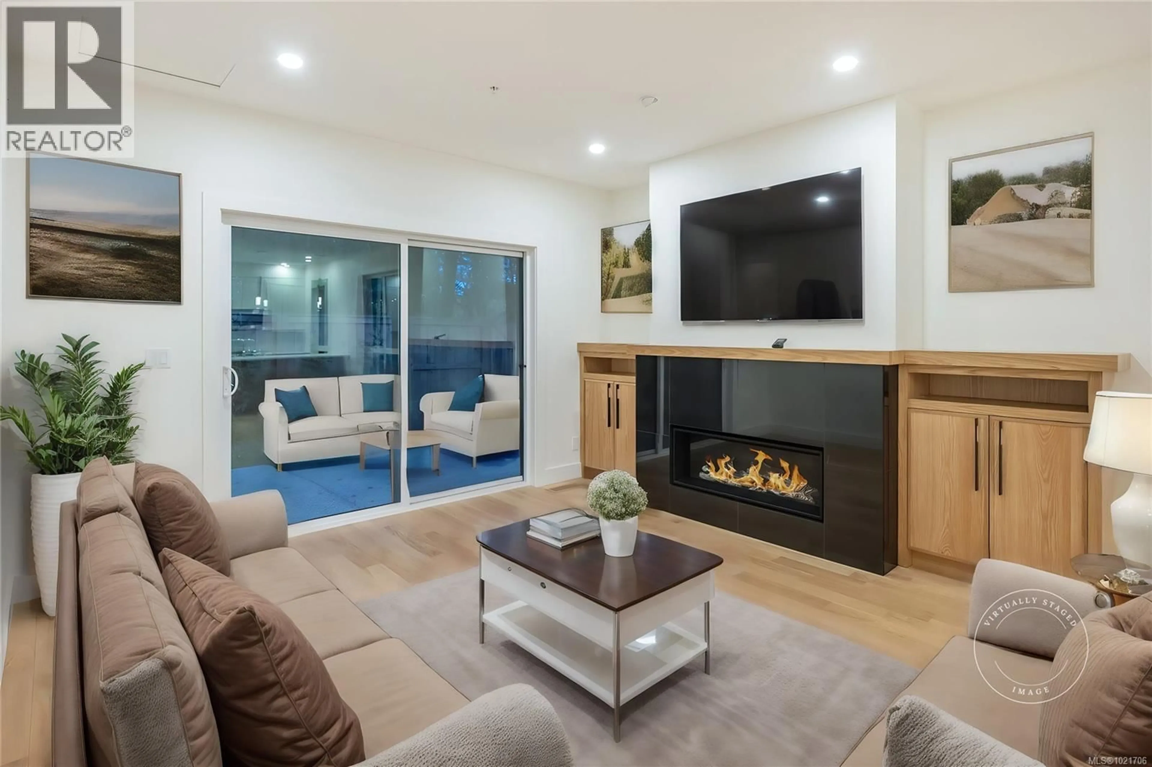 Living room with furniture, unknown for 116 - 463 HIRST AVENUE, Parksville British Columbia V9P1J2