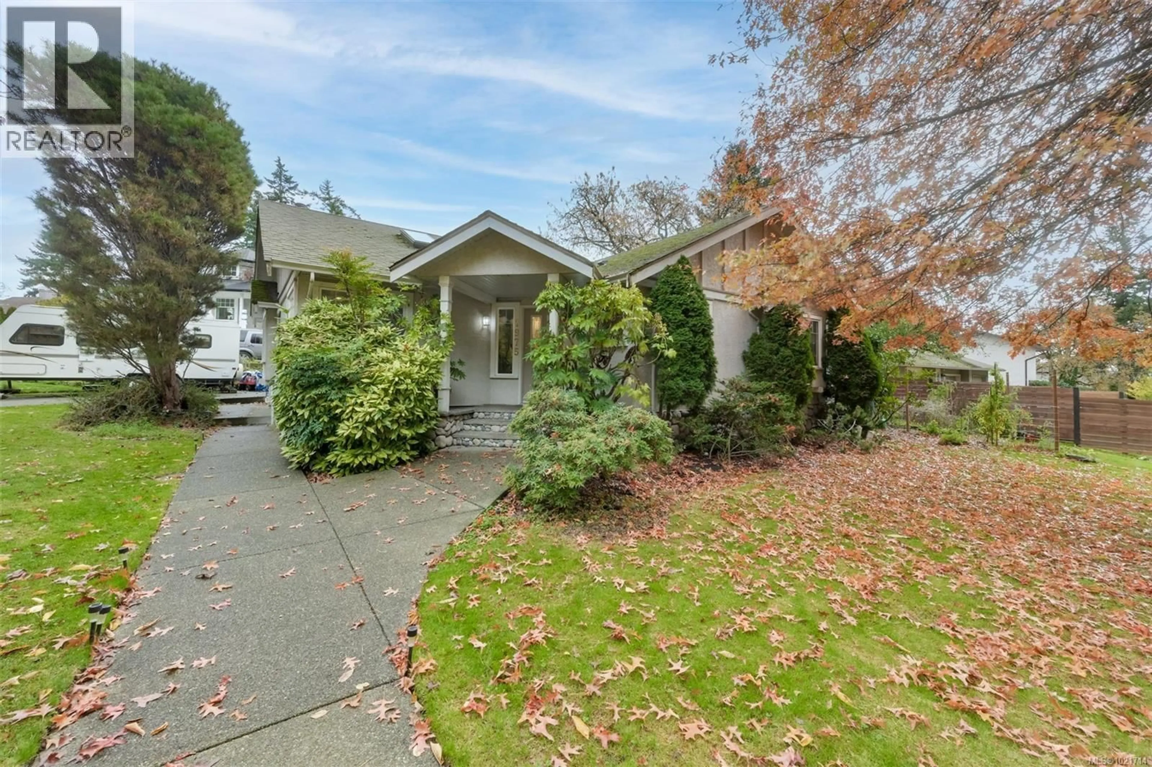 Unknown for 1975 HIGHLAND ROAD, View Royal British Columbia V9B6H8