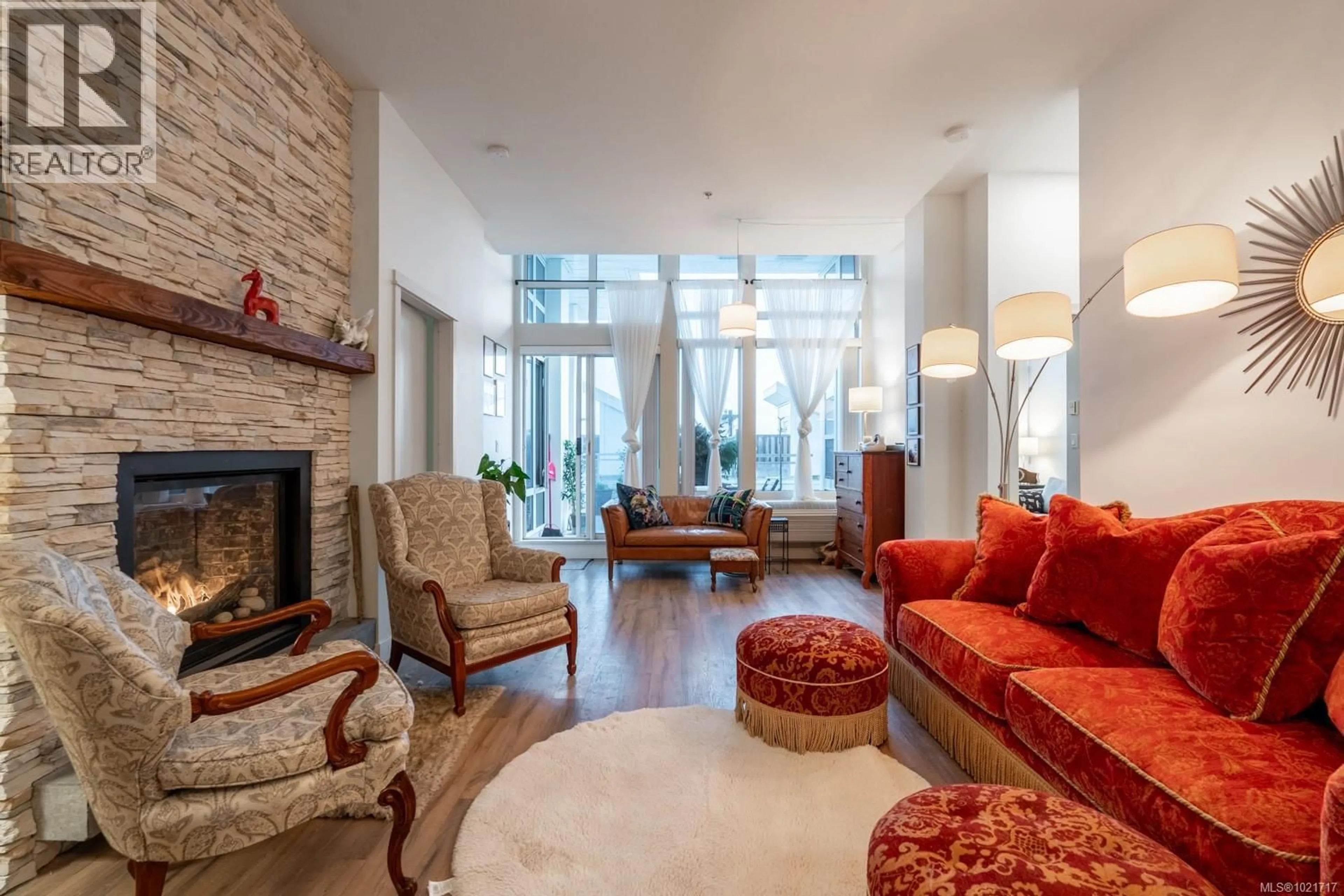 Lobby for 110 - 38 FRONT STREET, Nanaimo British Columbia V9R0B8