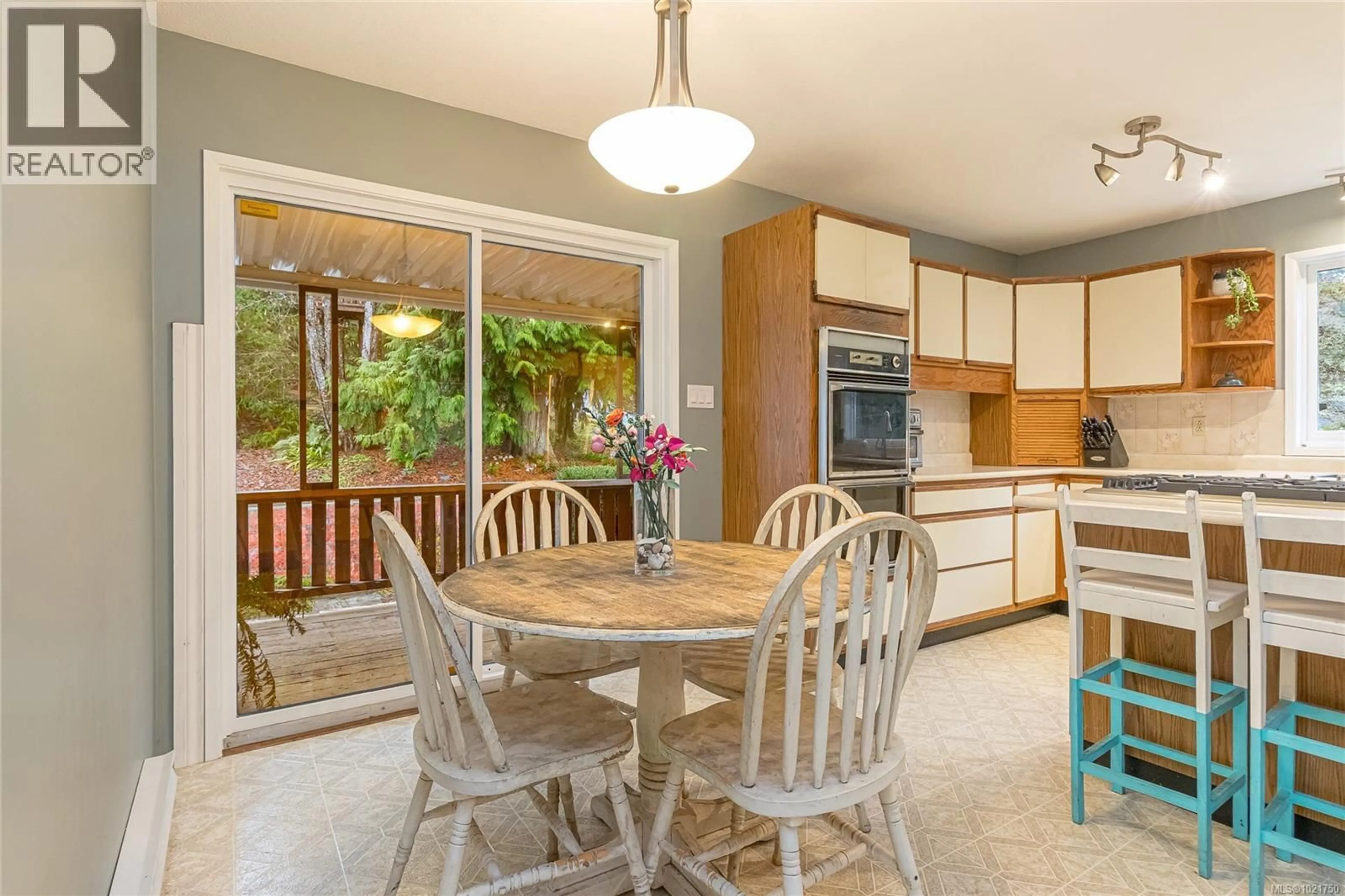 Open concept kitchen, unknown for 1850 DELANICE WAY, Nanoose Bay British Columbia V9P9B3