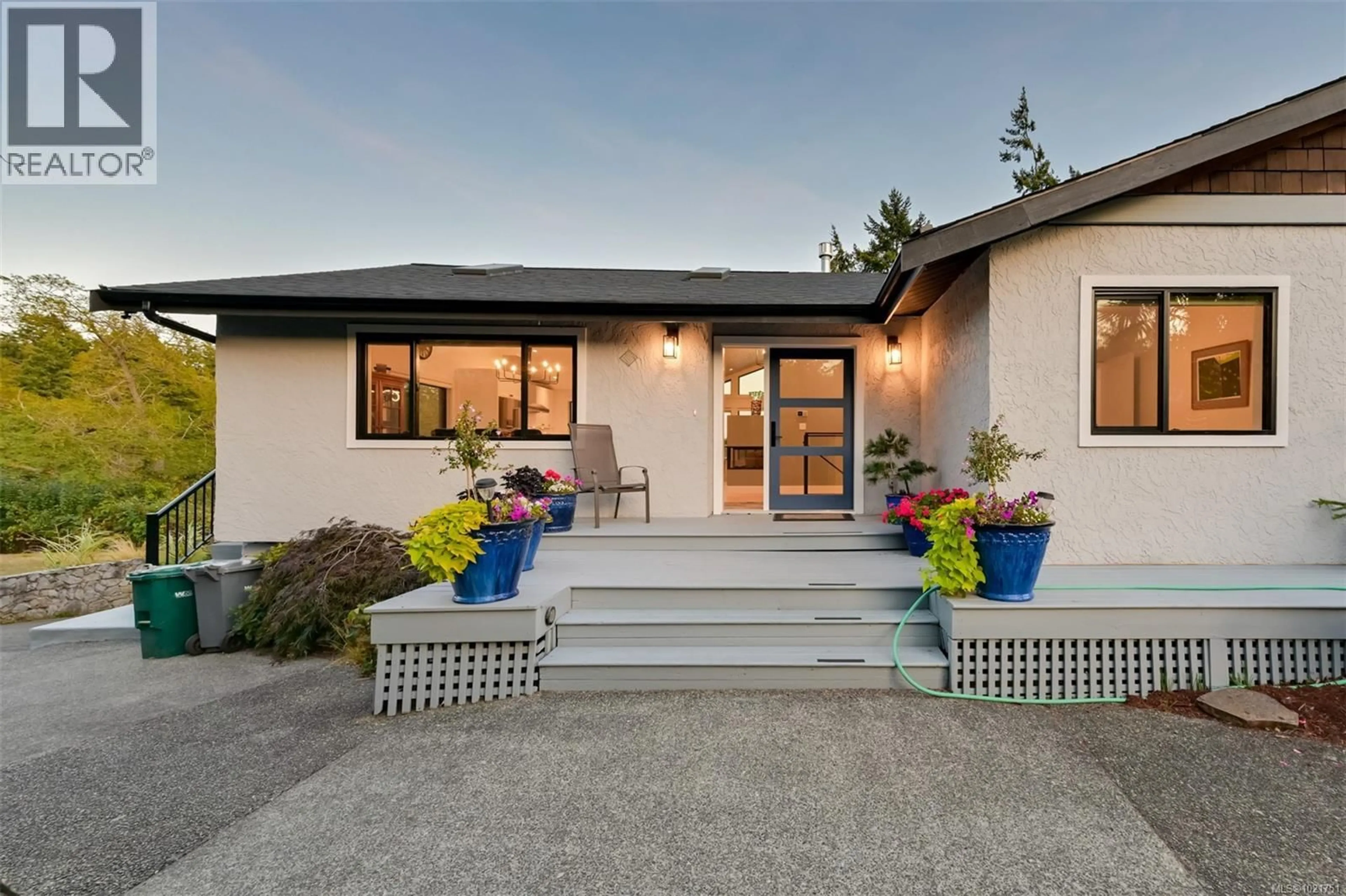 Unknown for 8 WOODVILLE PLACE, View Royal British Columbia V9B1E6