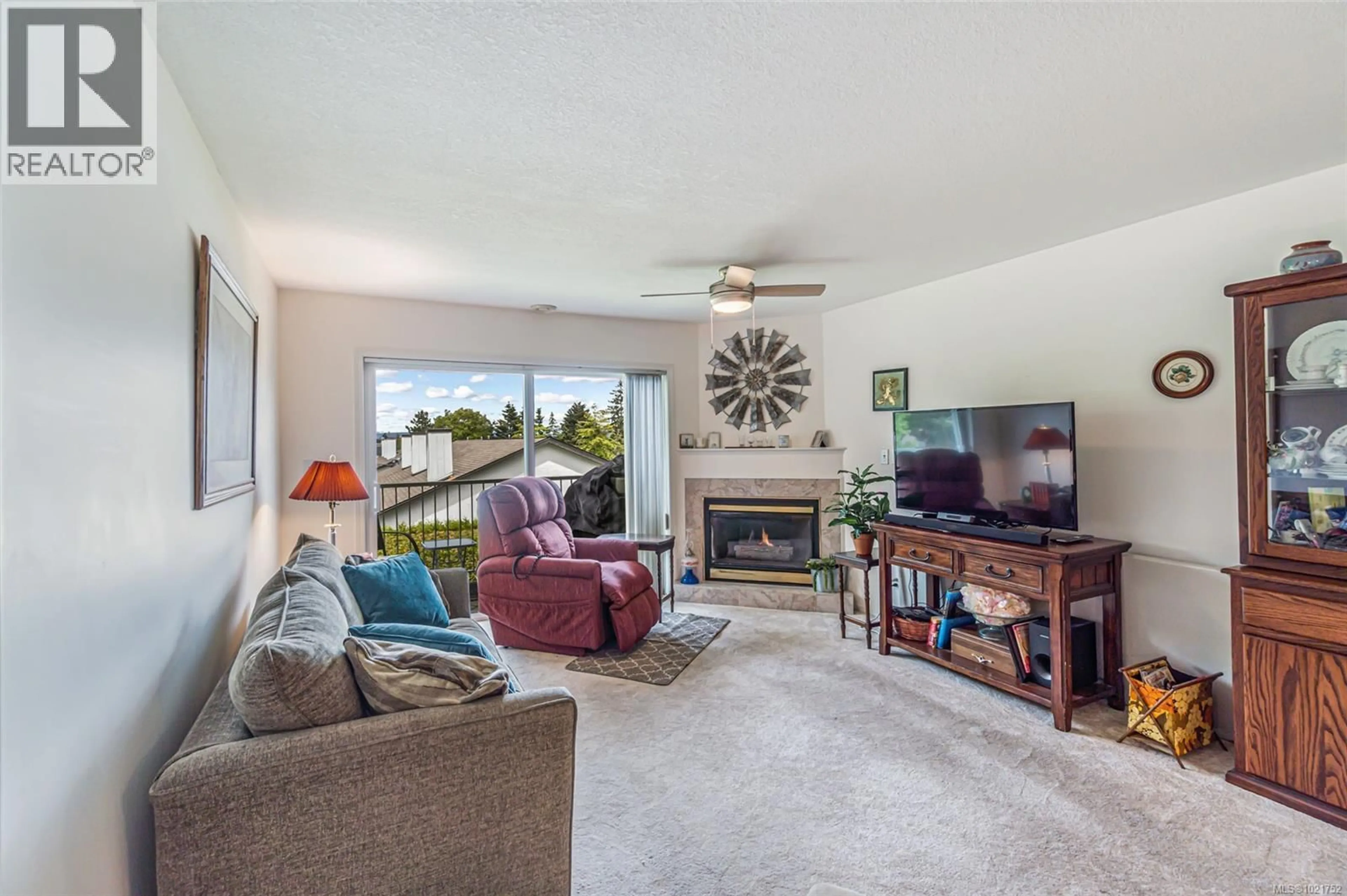 Living room with furniture, unknown for 203 - 435 MORISON AVENUE, Parksville British Columbia V9P2M7