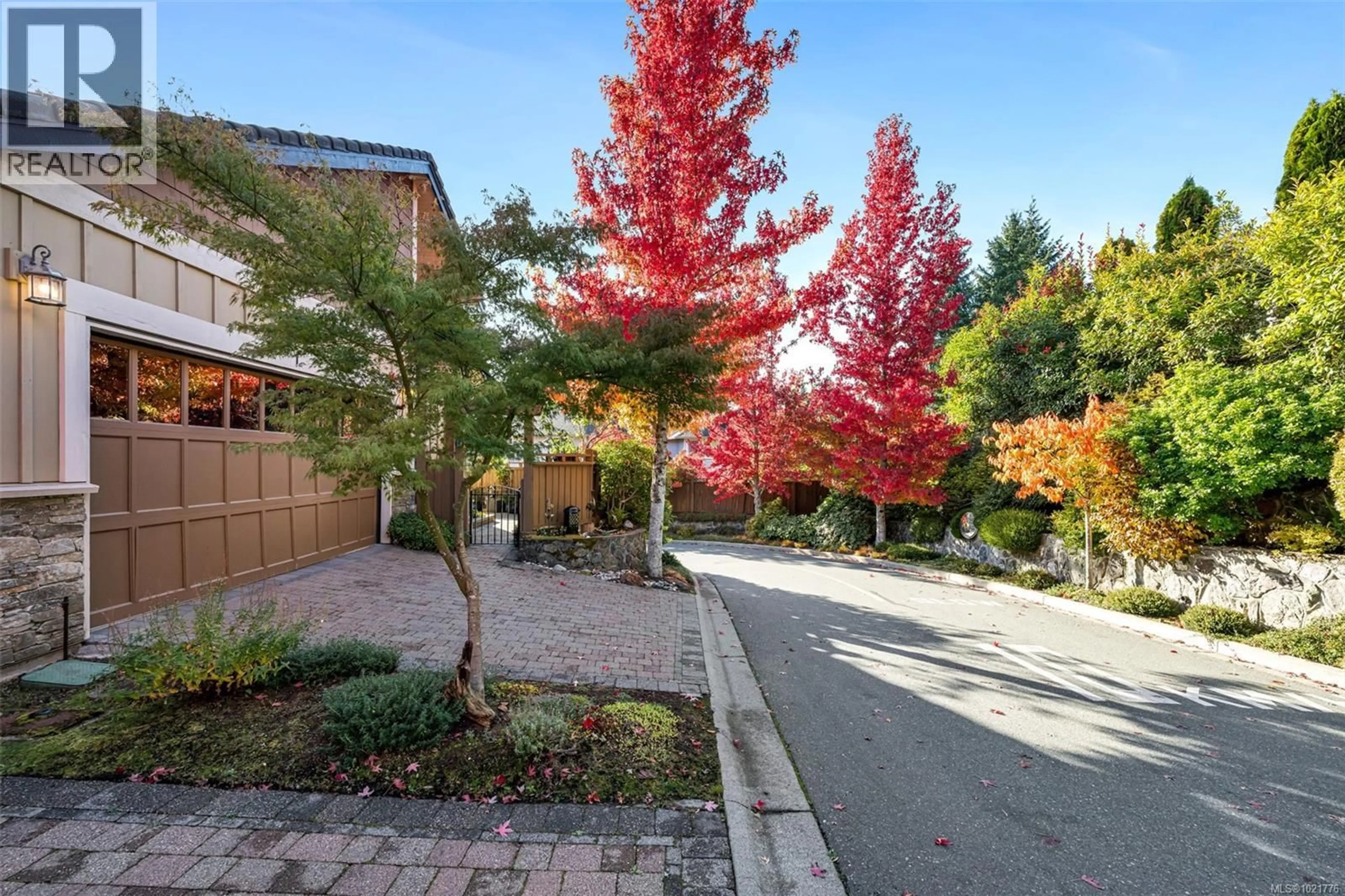 Patio, street for 1 - 630 BROOKSIDE ROAD, Colwood British Columbia V9C0B3