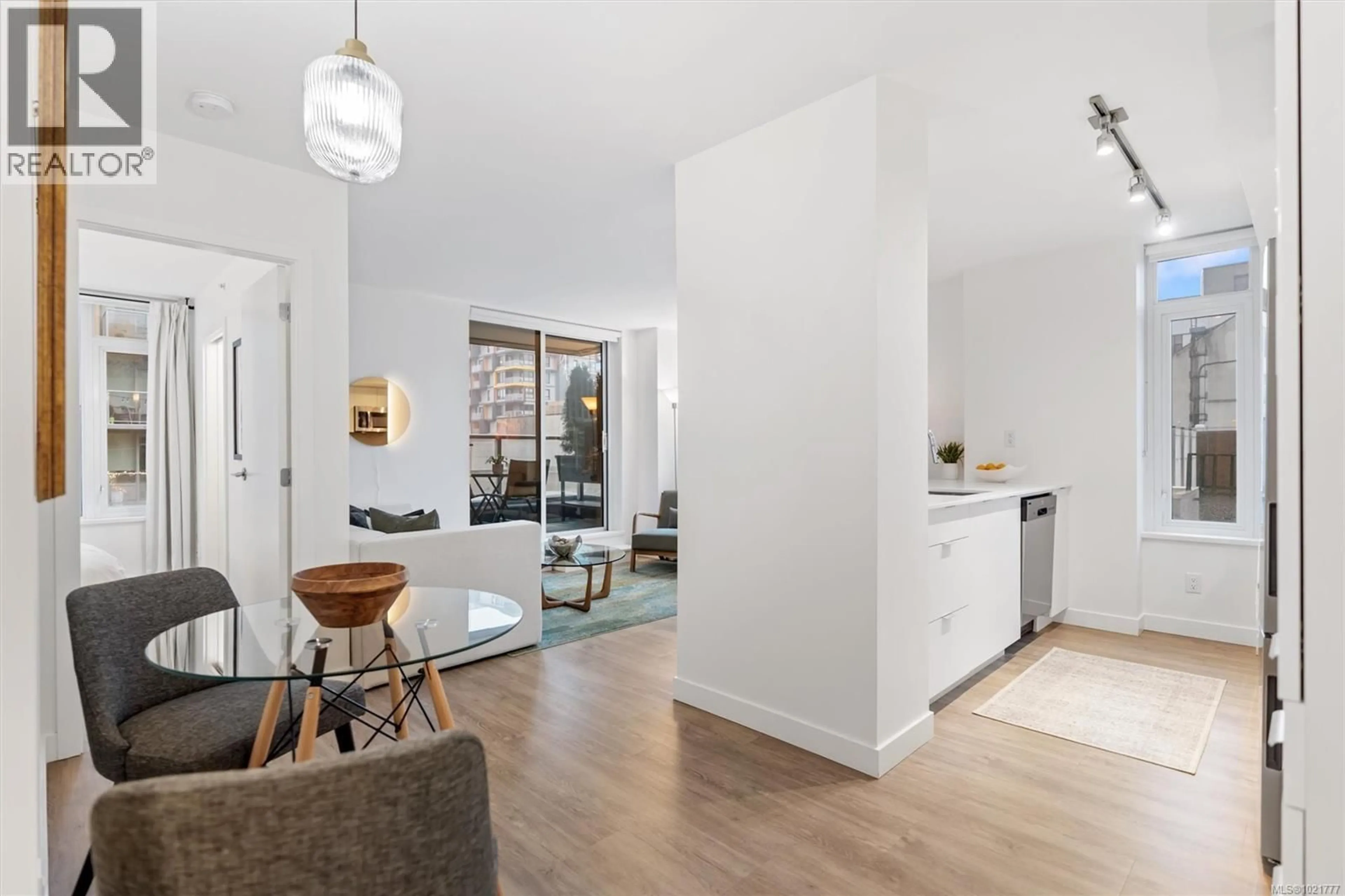 Unknown for 607 - 845 JOHNSON STREET, Victoria British Columbia V8W0G3