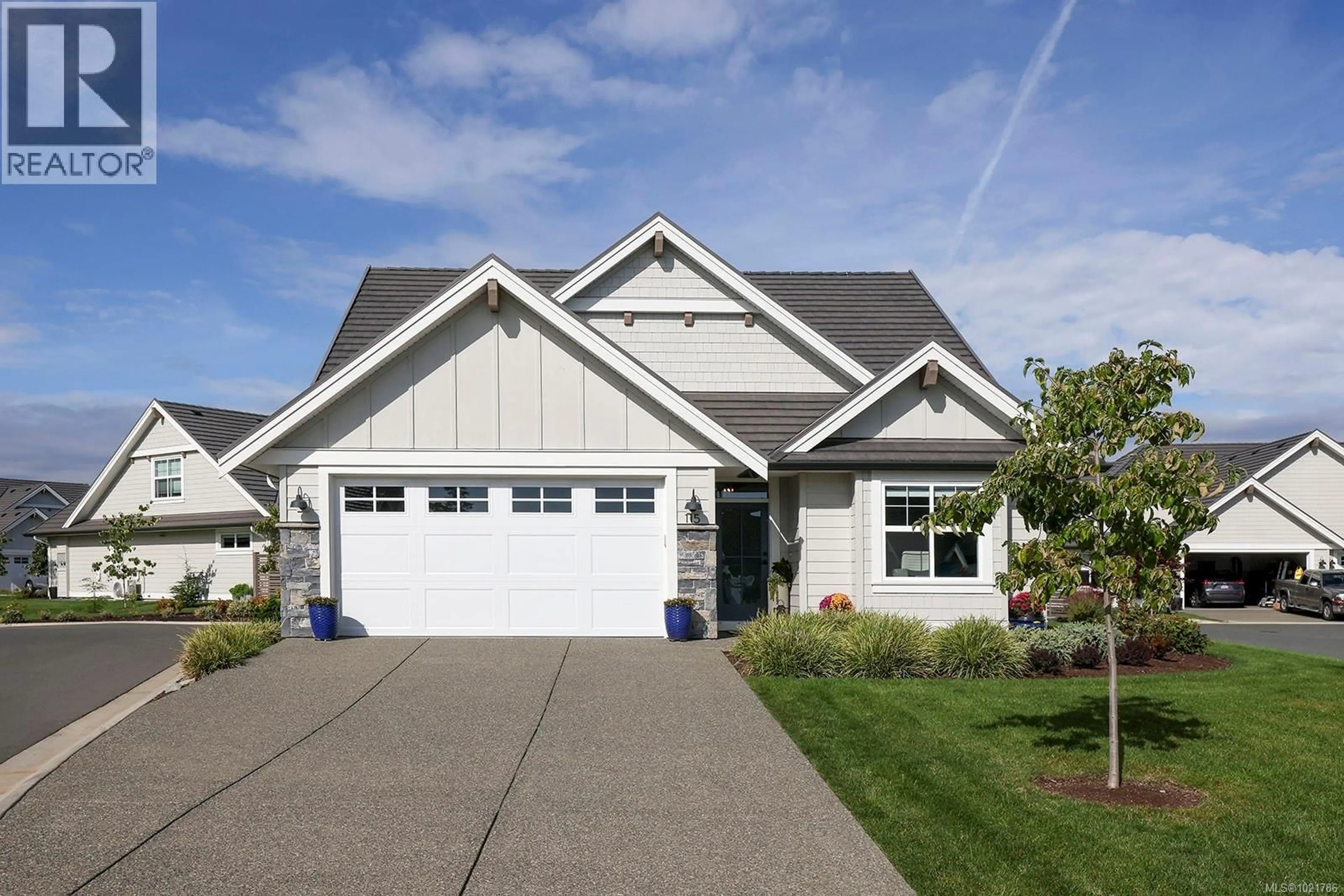 Home with vinyl exterior material, street for 115 - 1444 CROWN ISLE DRIVE, Courtenay British Columbia V9N0B8