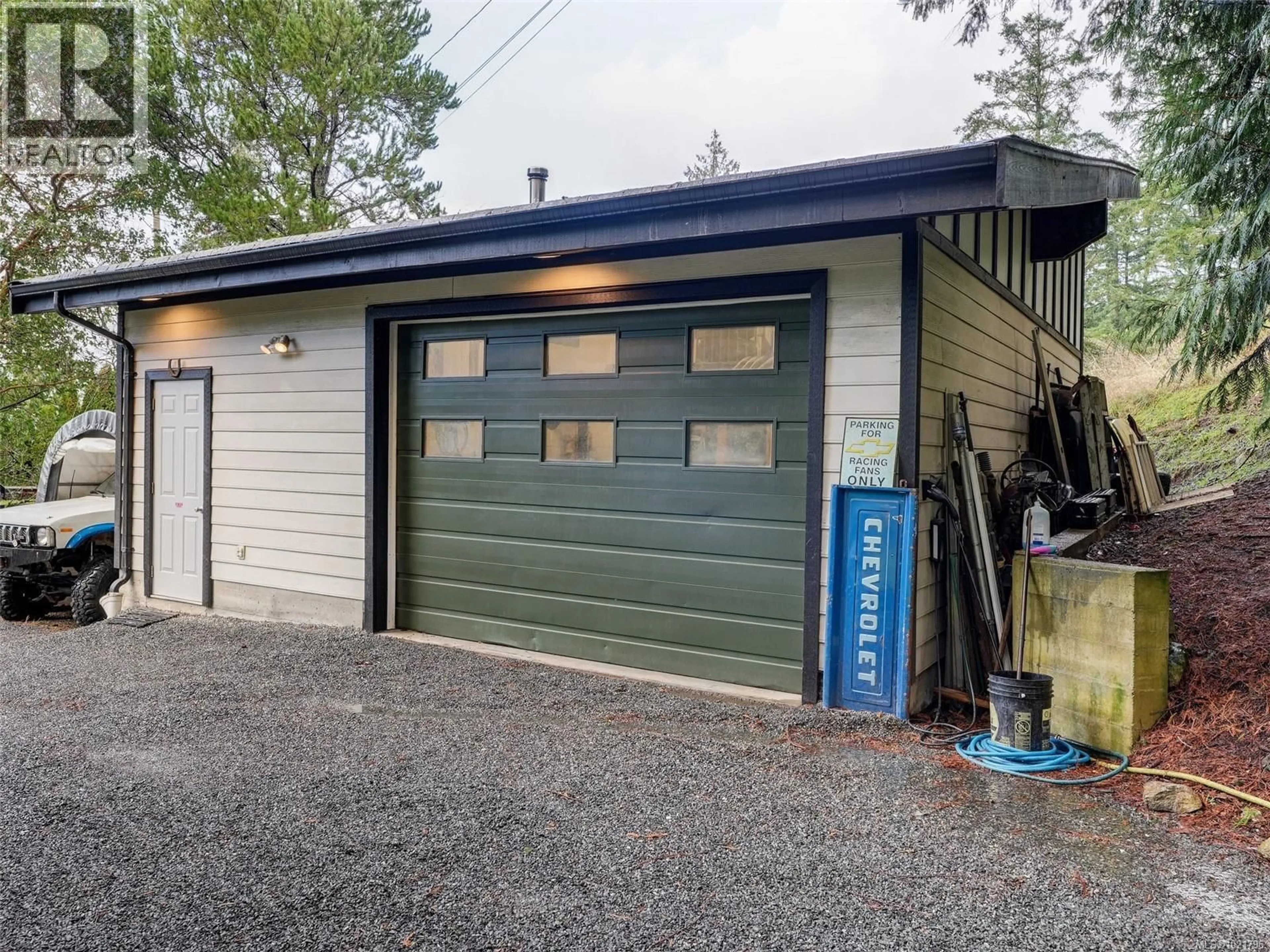 Indoor garage for 3316 LODMELL ROAD, Langford British Columbia V9C3E5