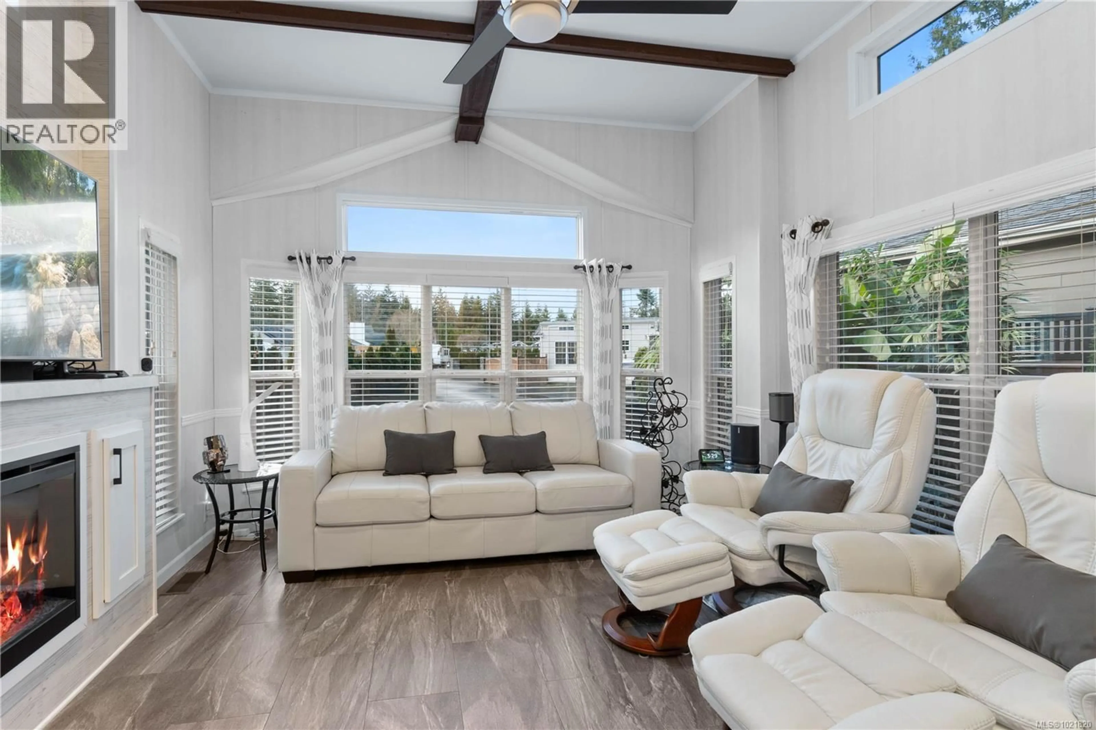 Living room with furniture, unknown for 3126 ELSIE LAKE CIRCLE, Nanaimo British Columbia V9R0M3