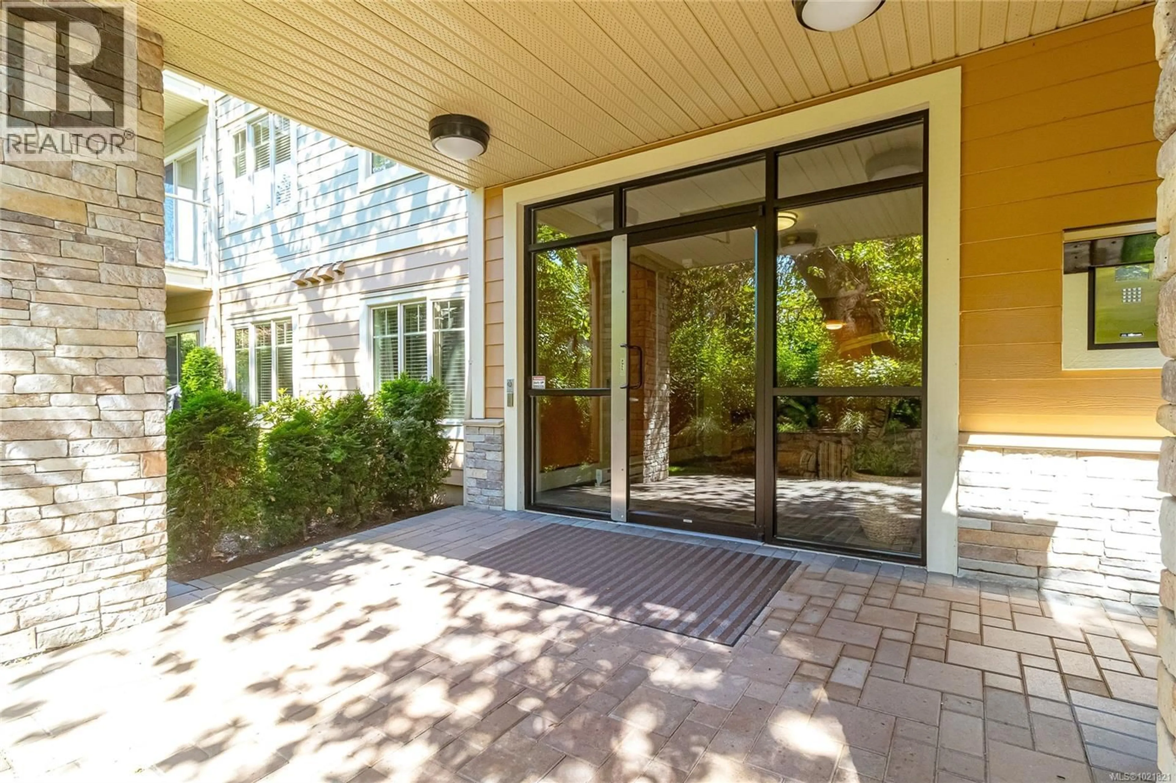 Patio, street for 404 - 125 ALDERSMITH PLACE, View Royal British Columbia V9A7M7