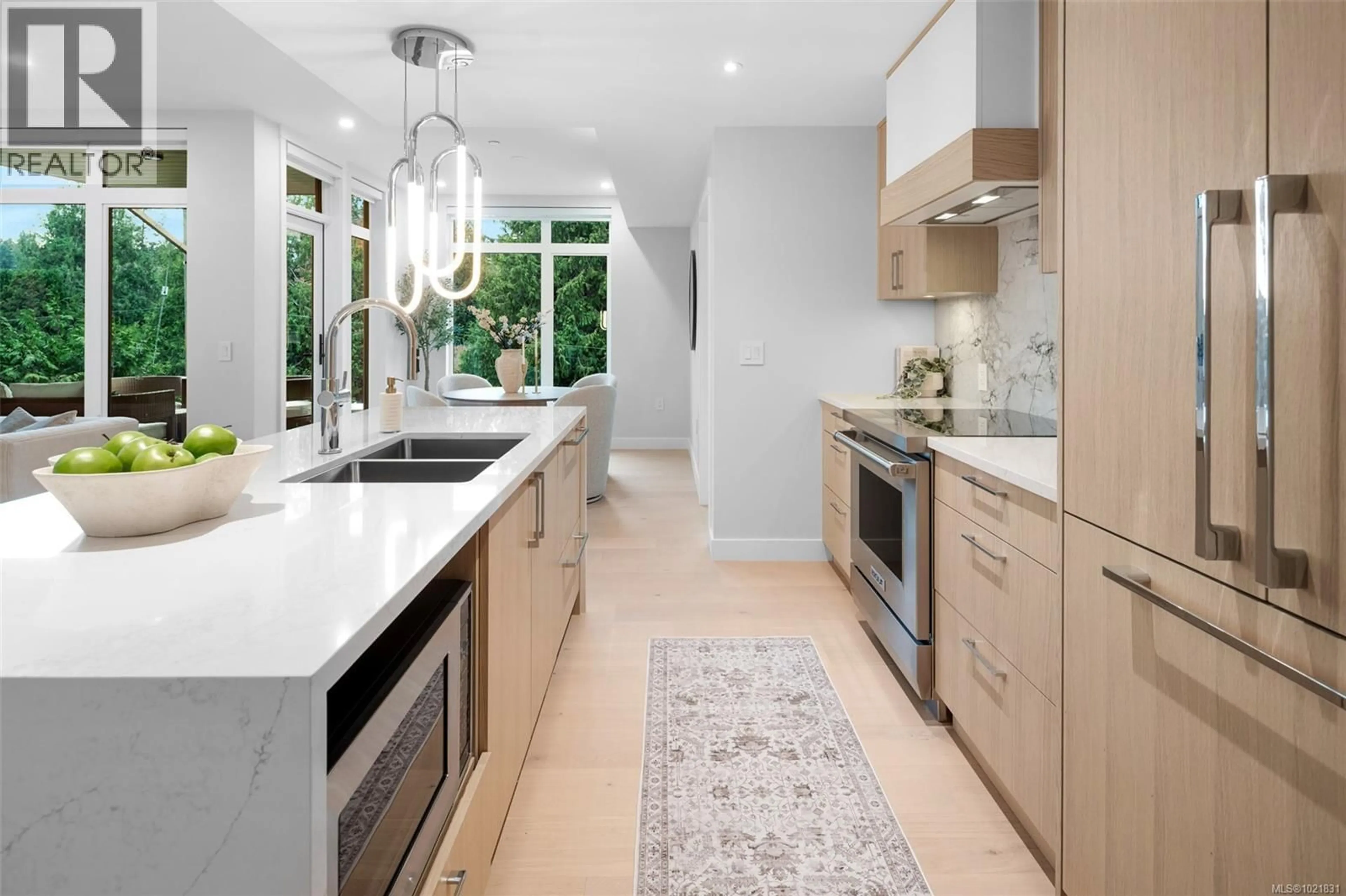 Contemporary kitchen, ceramic/tile floor for 206 - 5229 CORDOVA BAY ROAD, Saanich British Columbia V8Y2L1