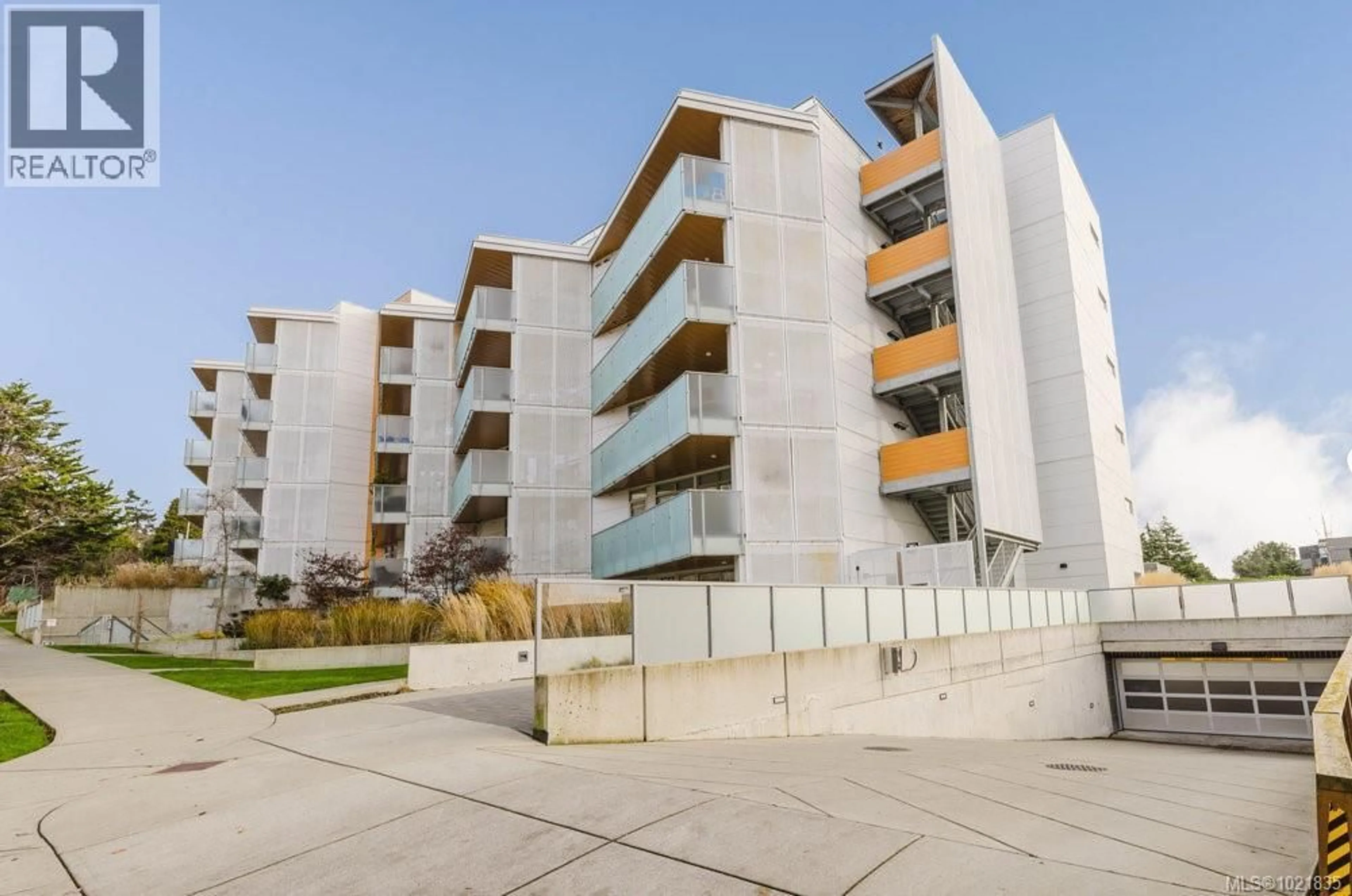 Unknown for 210 - 881 SHORT STREET, Saanich British Columbia V8X0B7