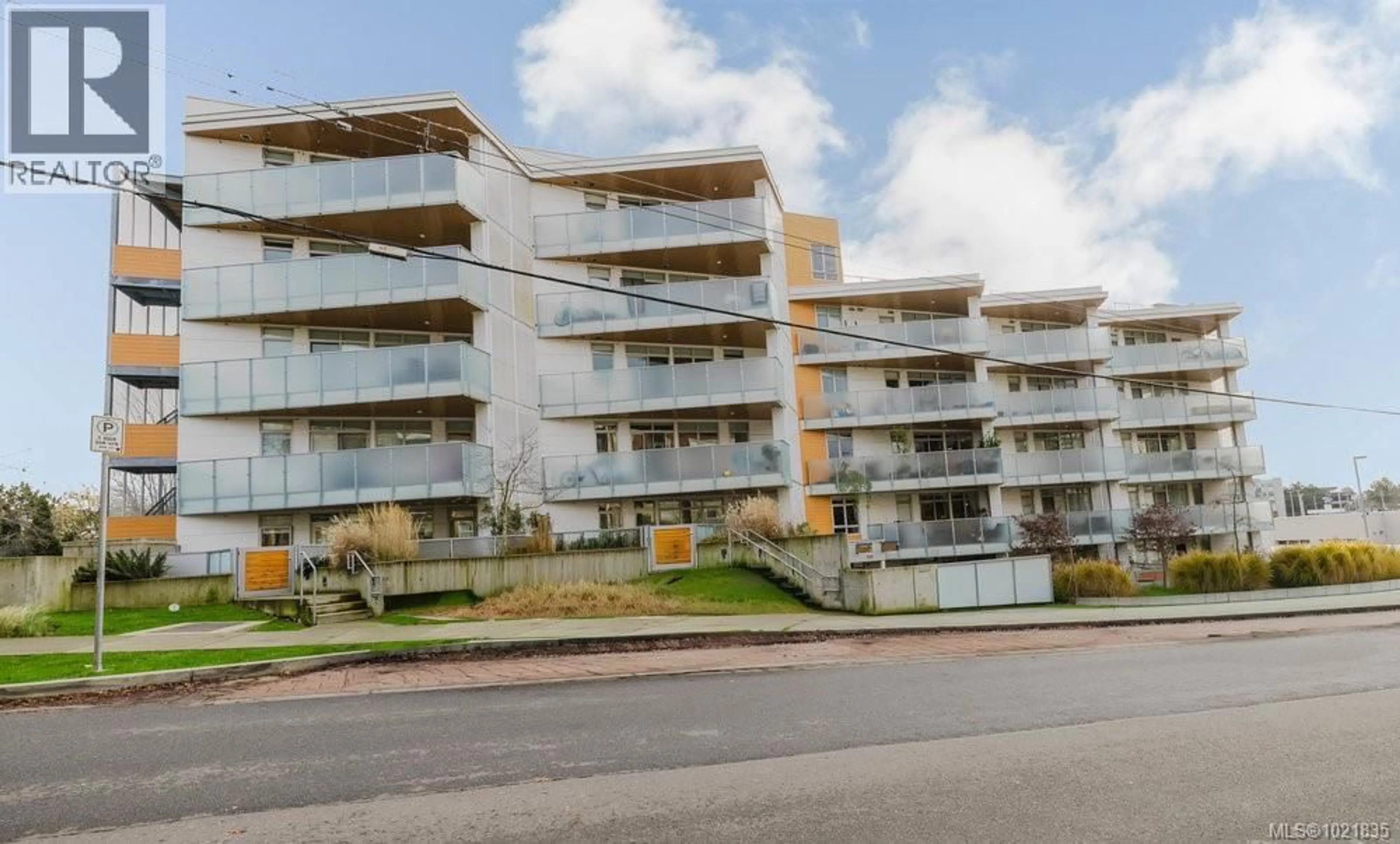 Blurry image for 210 - 881 SHORT STREET, Saanich British Columbia V8X0B7