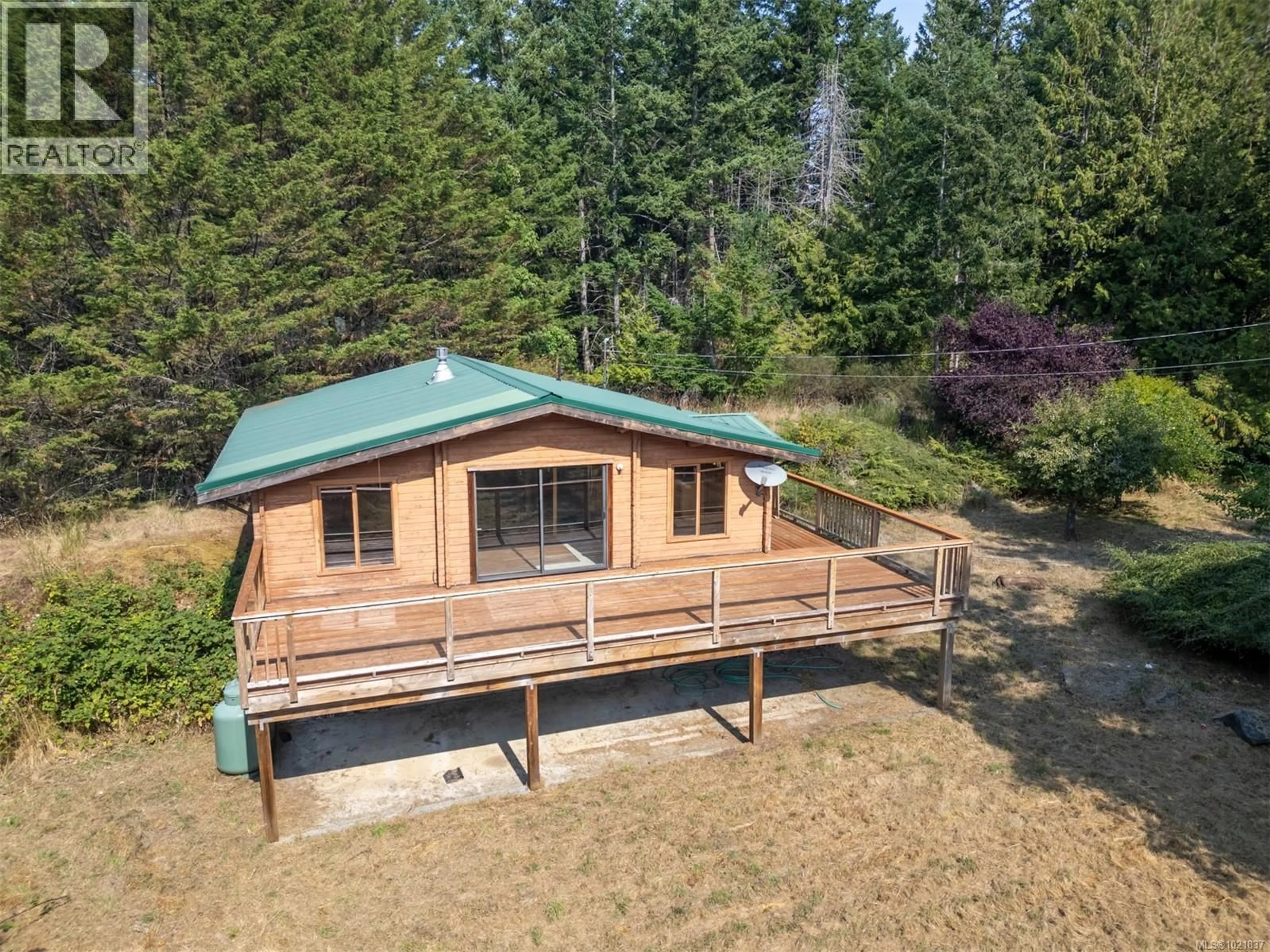 A pic from outside/outdoor area/front of a property/back of a property/a pic from drone, unknown for 4531 BEDWELL HARBOUR ROAD, Pender Island British Columbia V0N2M1