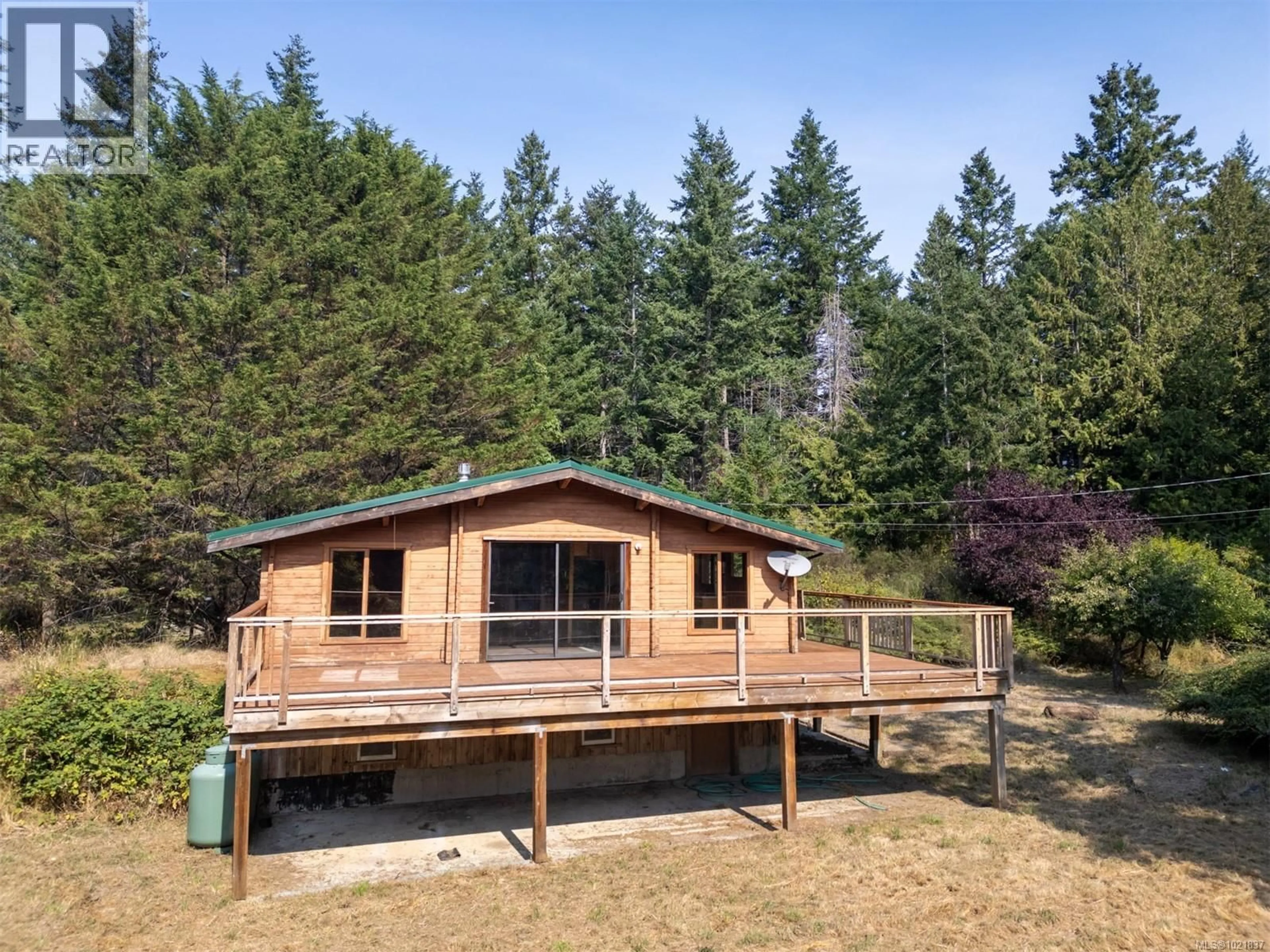 A pic from outside/outdoor area/front of a property/back of a property/a pic from drone, unknown for 4531 BEDWELL HARBOUR ROAD, Pender Island British Columbia V0N2M1