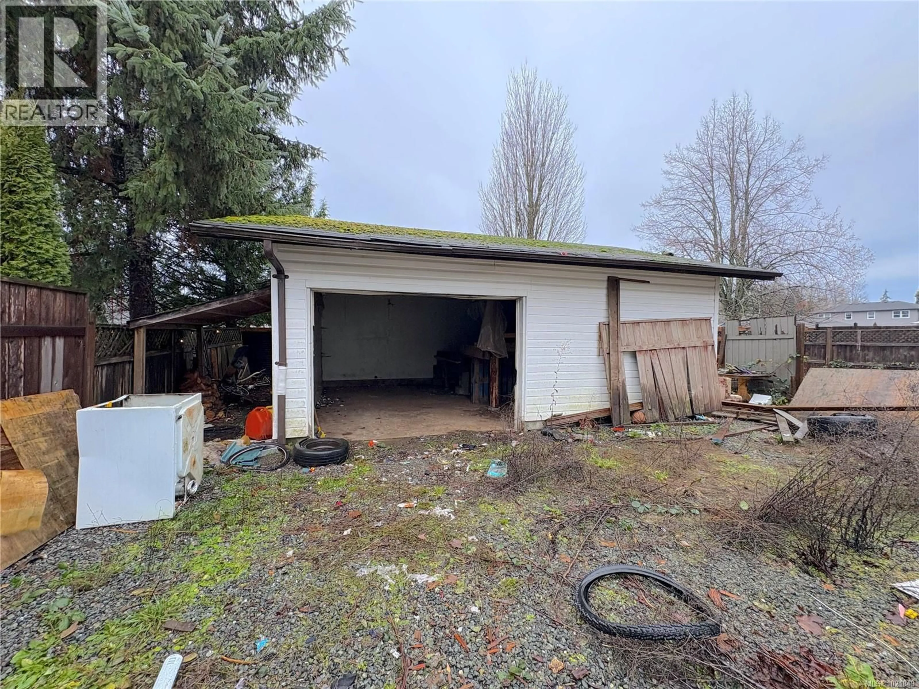 Shed for 1175 WILLEMAR AVENUE, Courtenay British Columbia V9N3N1
