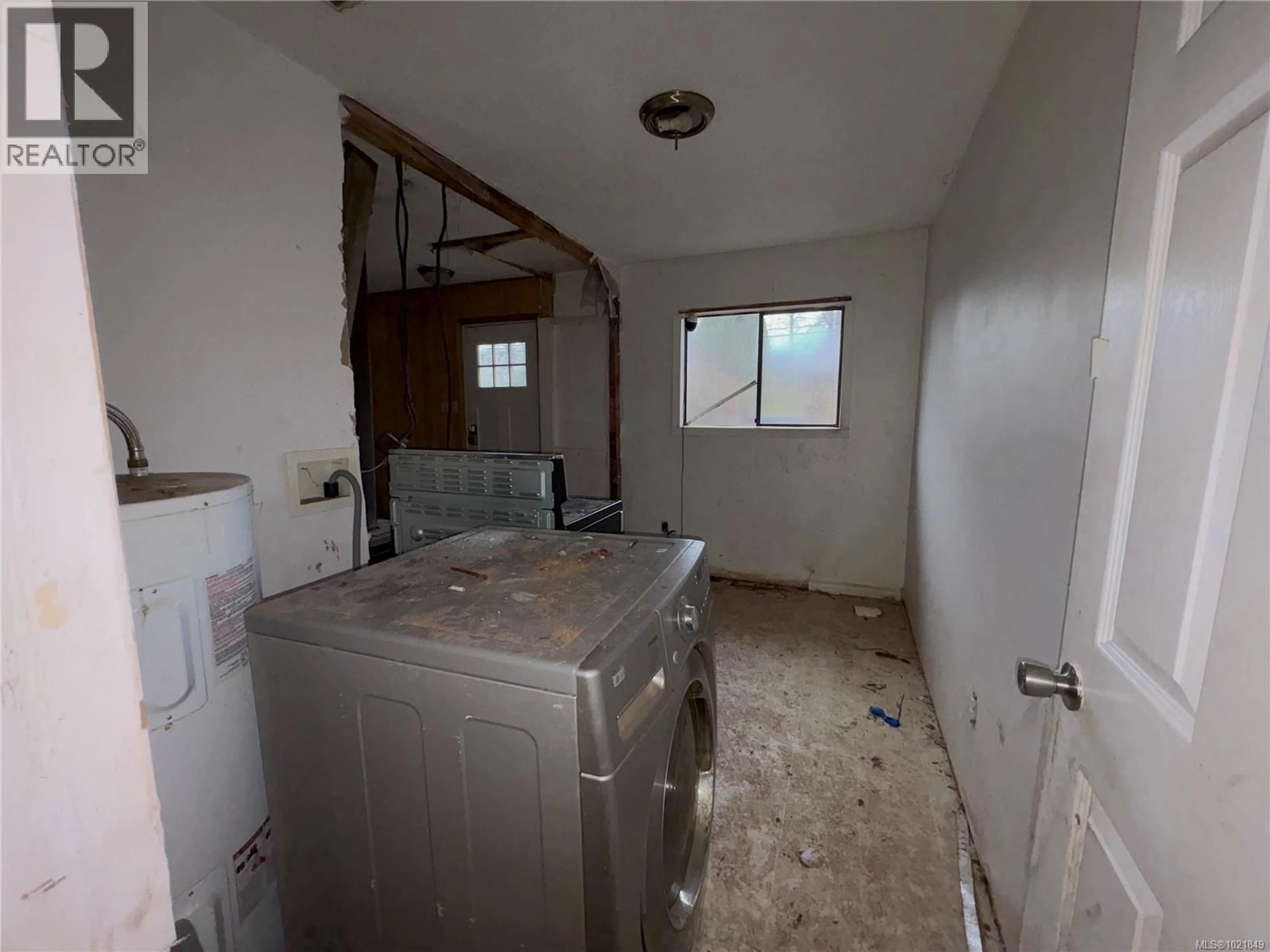 A pic of a room for 1175 WILLEMAR AVENUE, Courtenay British Columbia V9N3N1