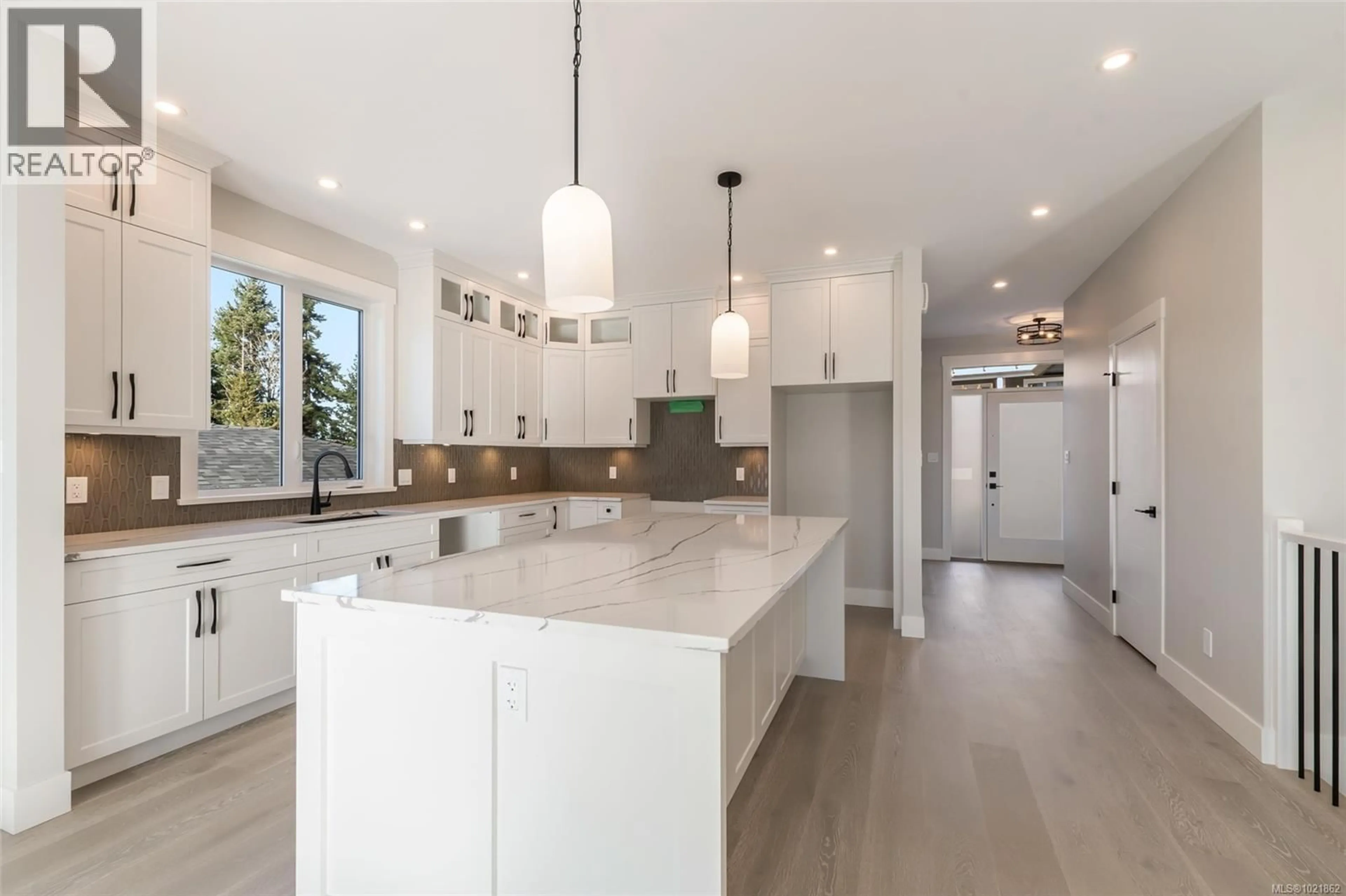 Open concept kitchen, ceramic/tile floor for 37 - 626 FARRELL ROAD, Ladysmith British Columbia V9G0A2