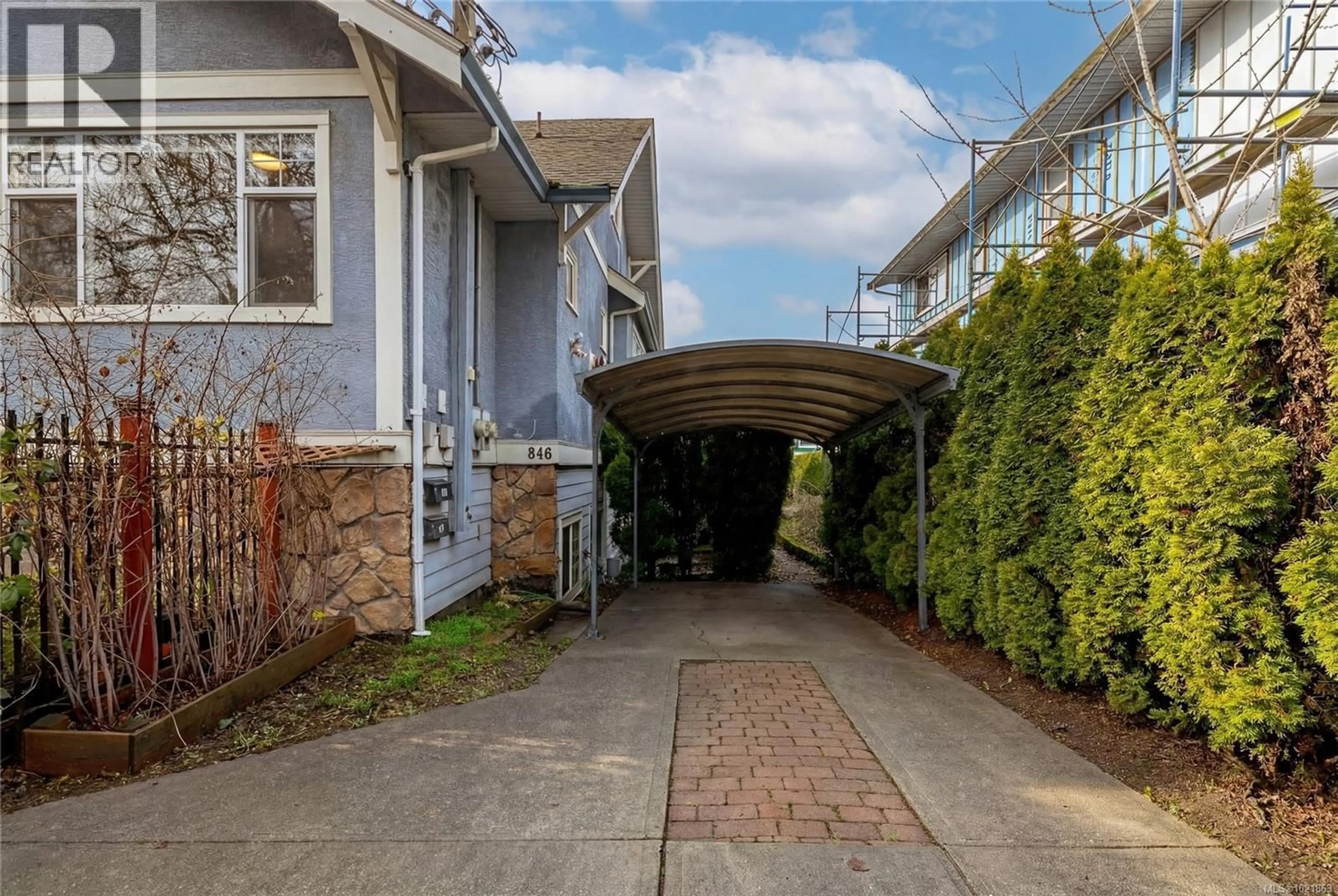 Patio, street for 848 FINLAYSON STREET, Victoria British Columbia V8T5K8
