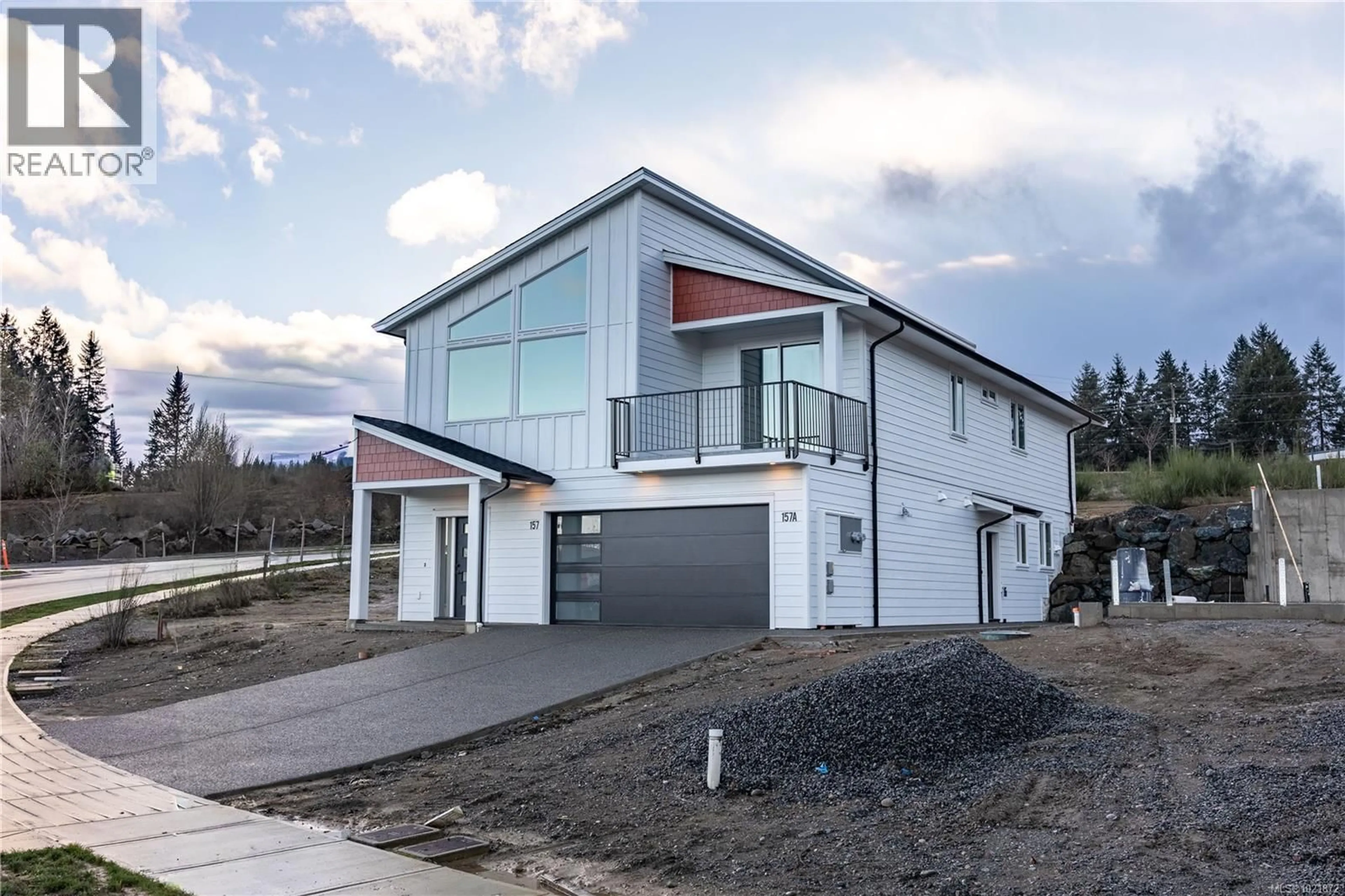 Home with vinyl exterior material, unknown for 151 MARINA VIEW DRIVE, Ladysmith British Columbia V9G1K4