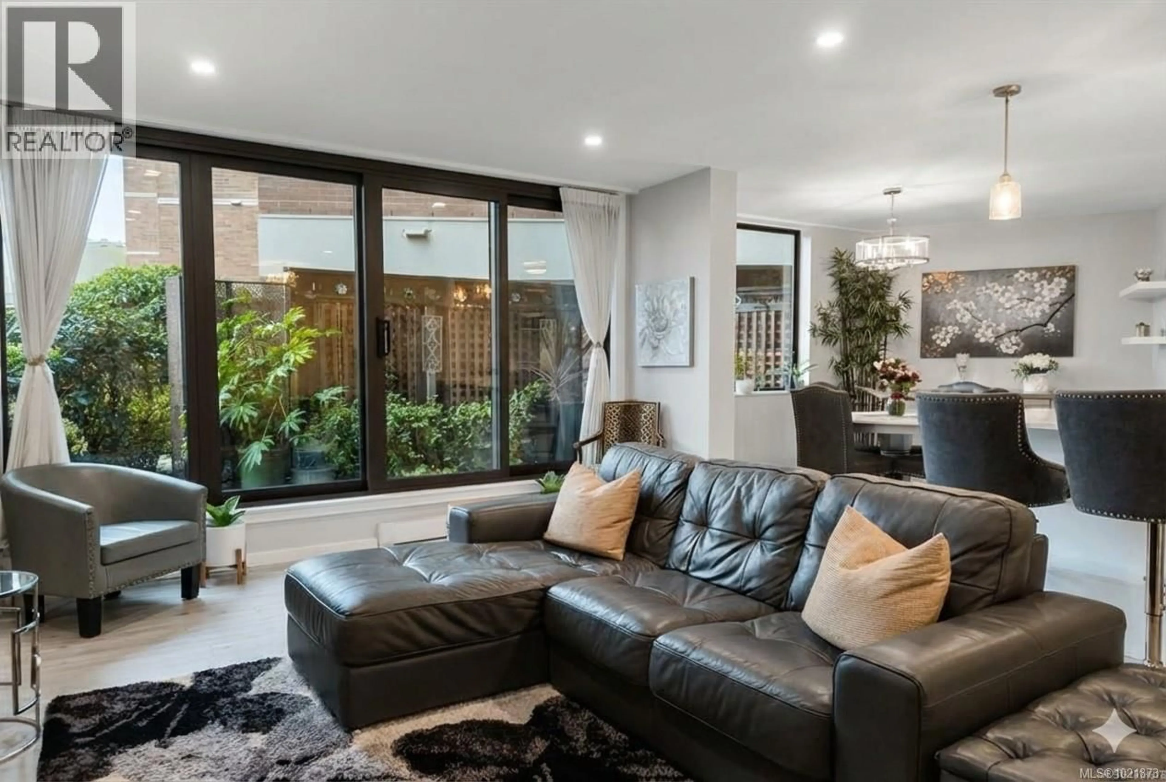 Living room with furniture, unknown for 107 - 225 BELLEVILLE STREET, Victoria British Columbia V8V4T9