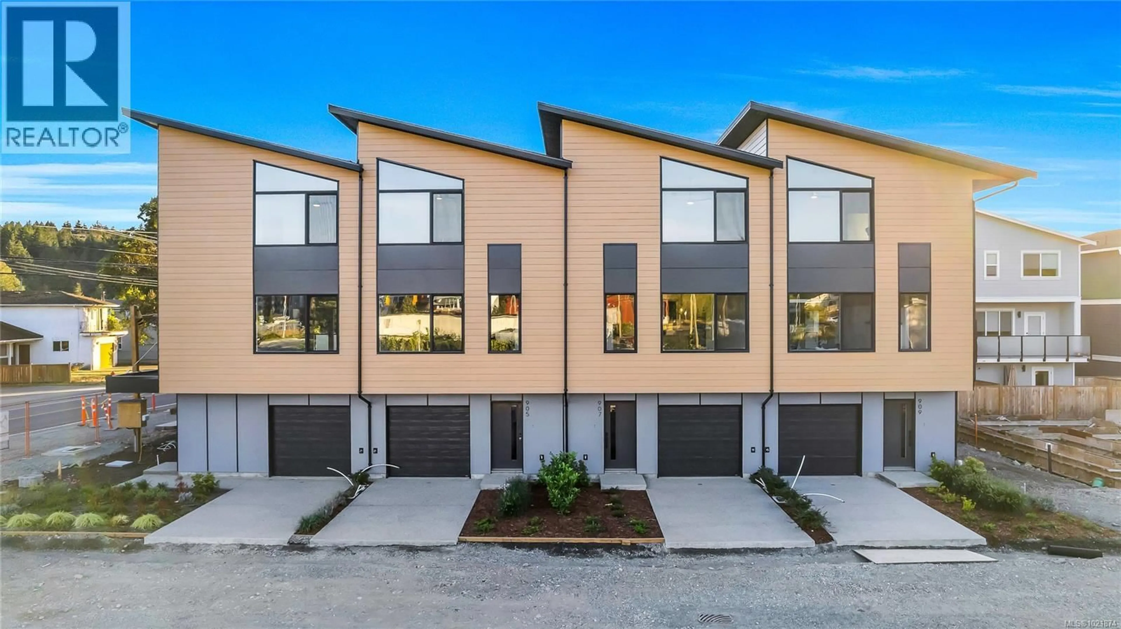 Unknown for 909 VINE COURT, Langford British Columbia V9C2V8