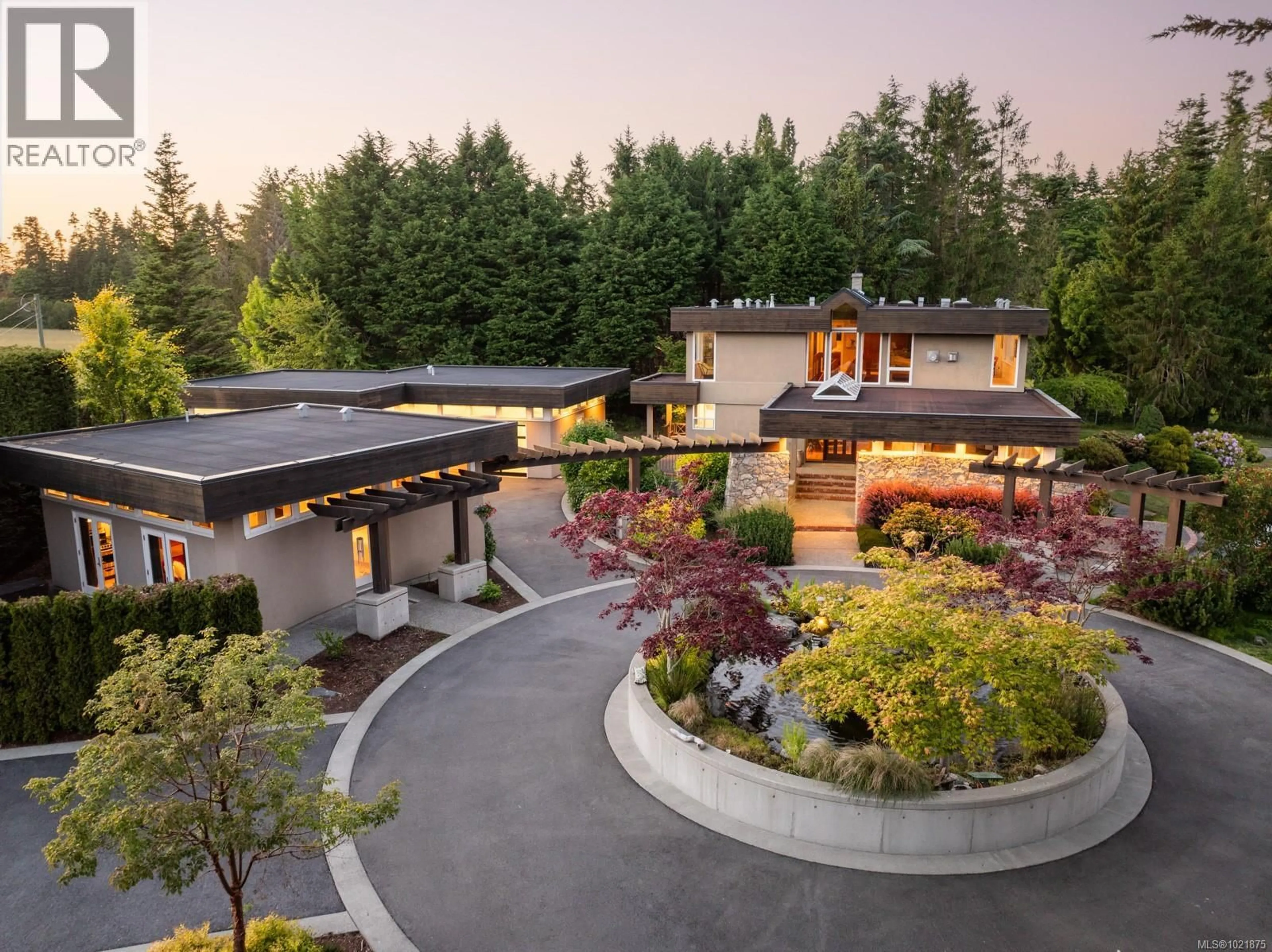 Unknown for 5605 PARKER AVENUE, Saanich British Columbia V8Y2N2